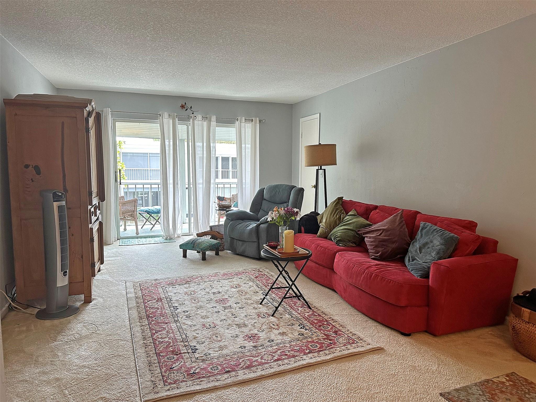 BAY COLONY CLUB - Residential