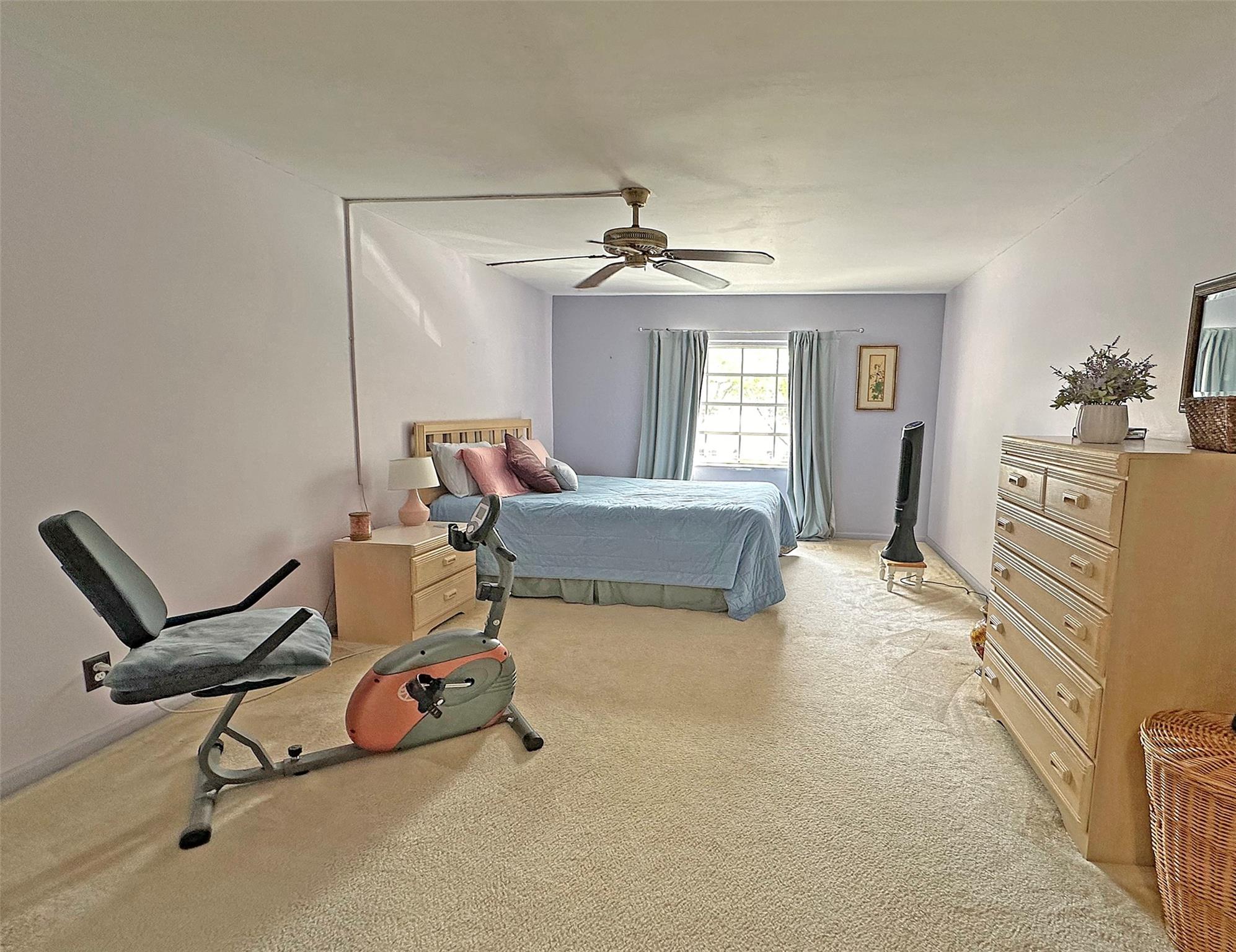 BAY COLONY CLUB - Residential