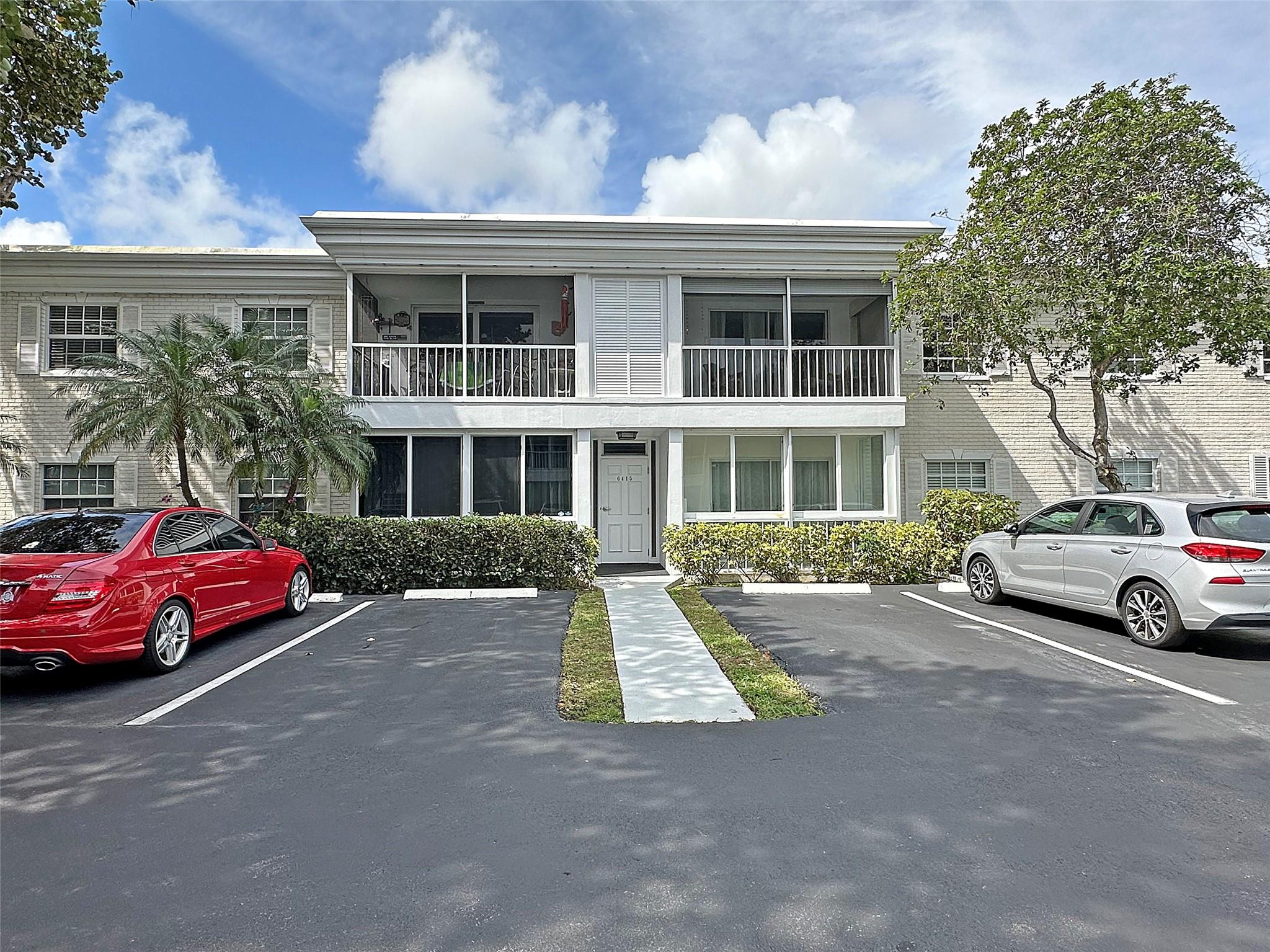 BAY COLONY CLUB - Residential
