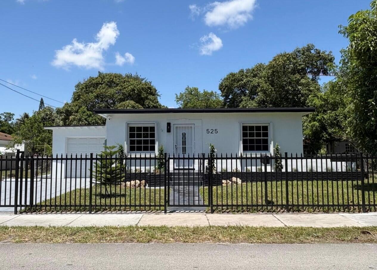 GRIFFING BISCAYNE PARK ESTATES - Residential