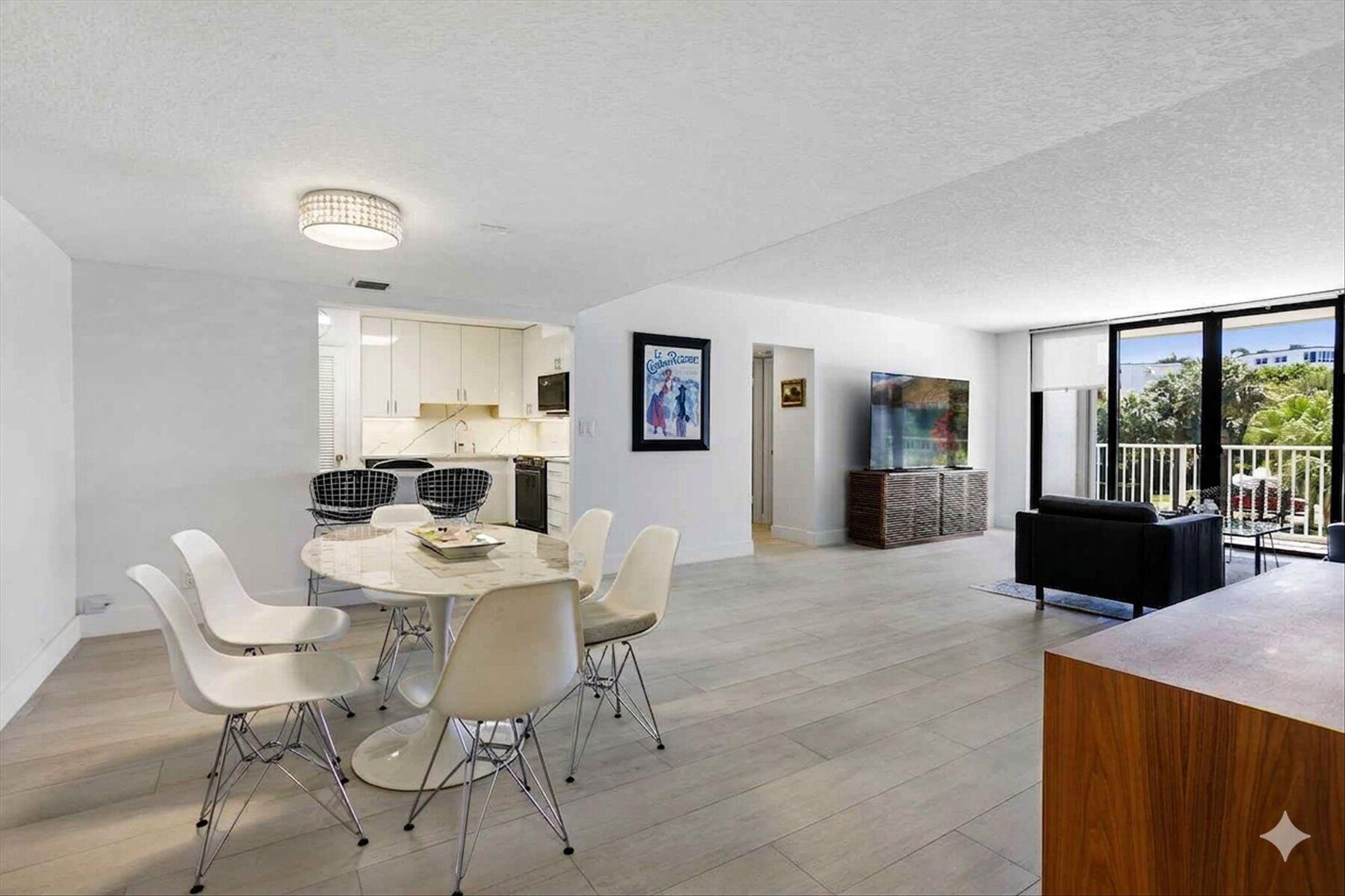LA PALMA CONDO - Residential
