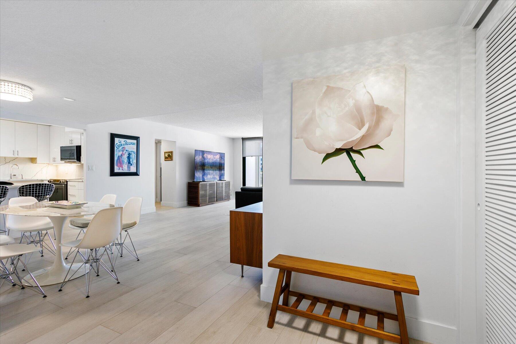 LA PALMA CONDO - Residential
