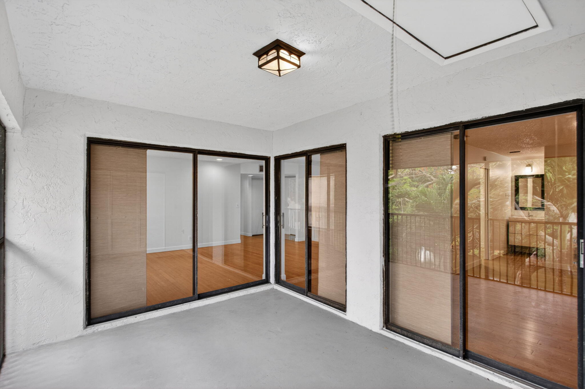 KARANDA VILLAGE III-A CONDO - Residential