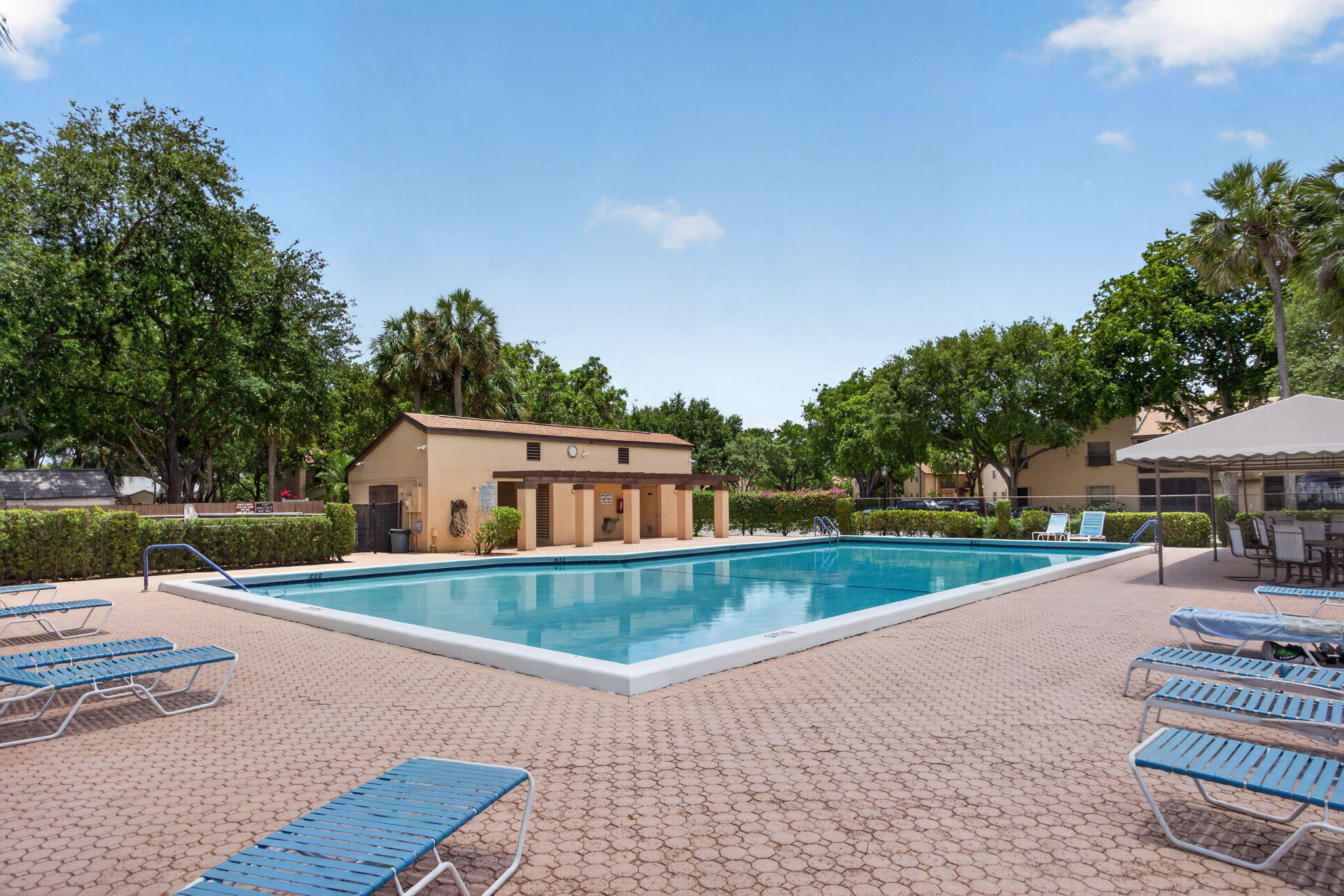 KARANDA VILLAGE III-A CONDO - Residential