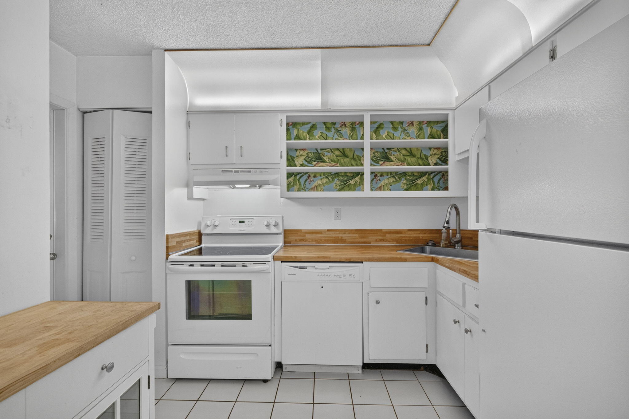CORAL RIDGE EAST CONDO - Residential