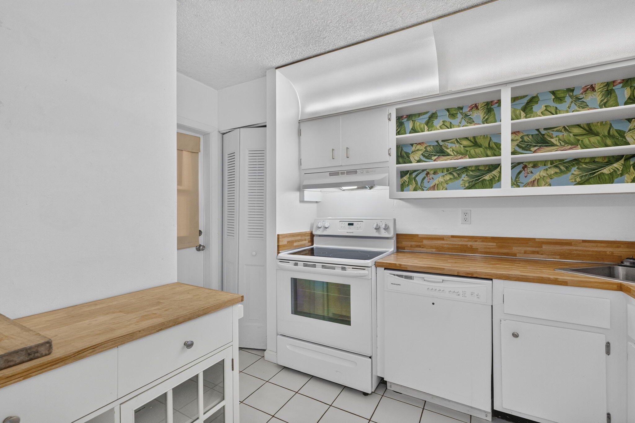 CORAL RIDGE EAST CONDO - Residential