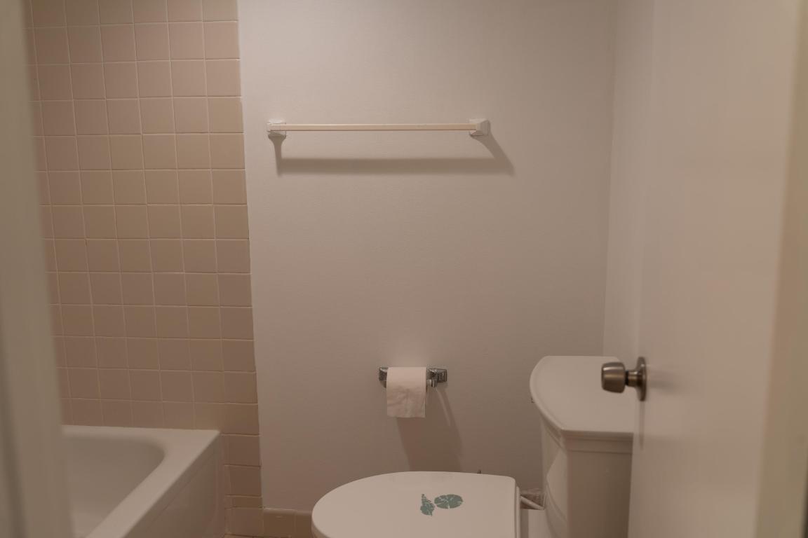 OCEAN TRAIL CONDO IV - Residential Lease