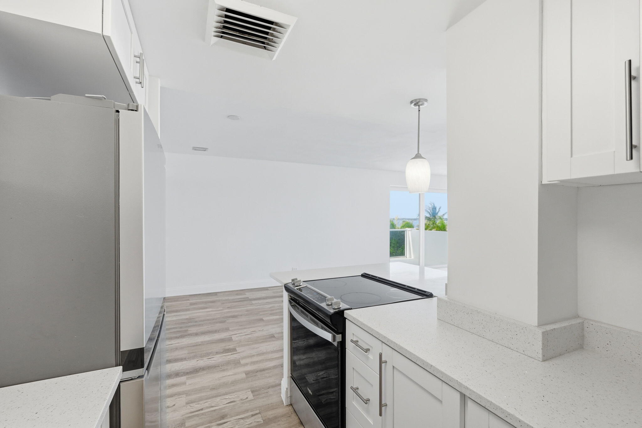LA FONTANA APTS OF PALM BEACH INC - Residential