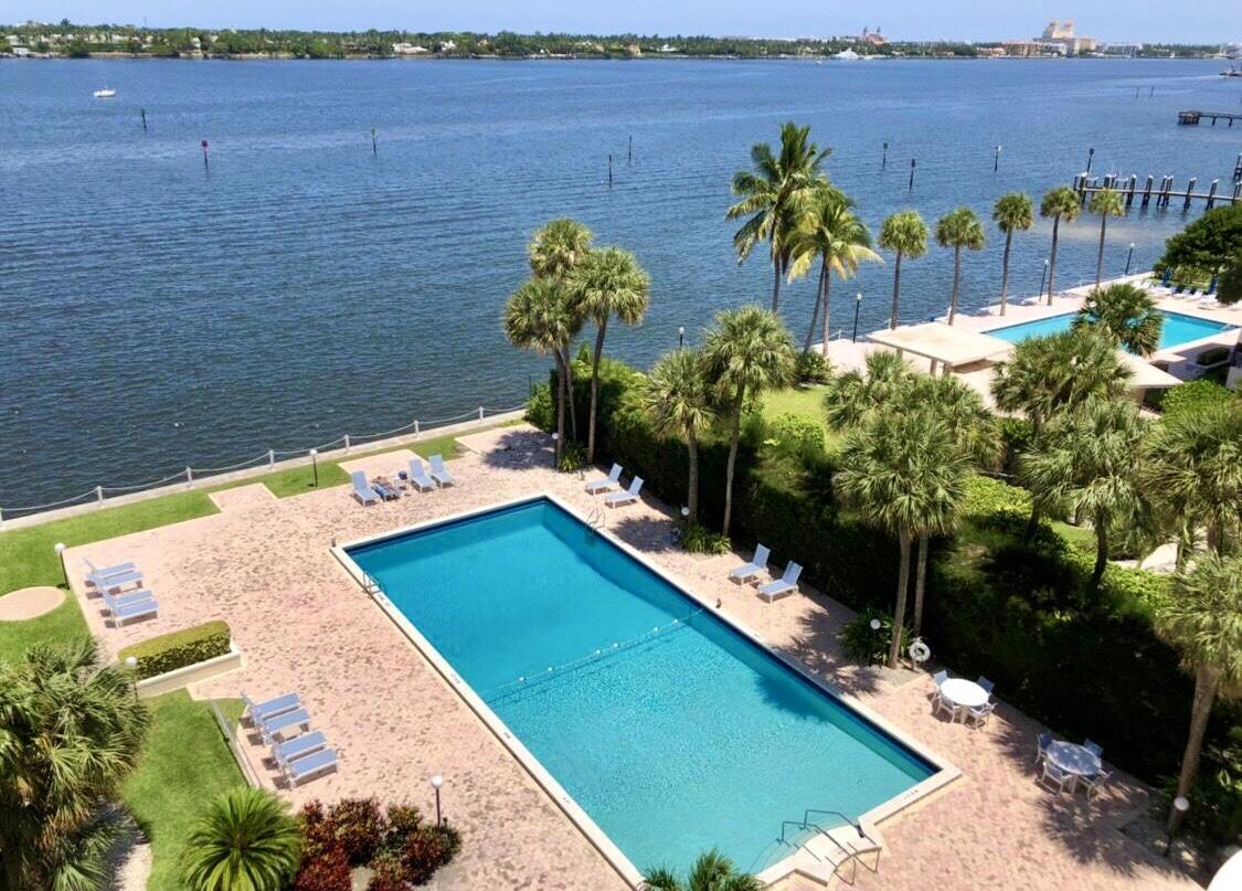 LA FONTANA APTS OF PALM BEACH INC - Residential