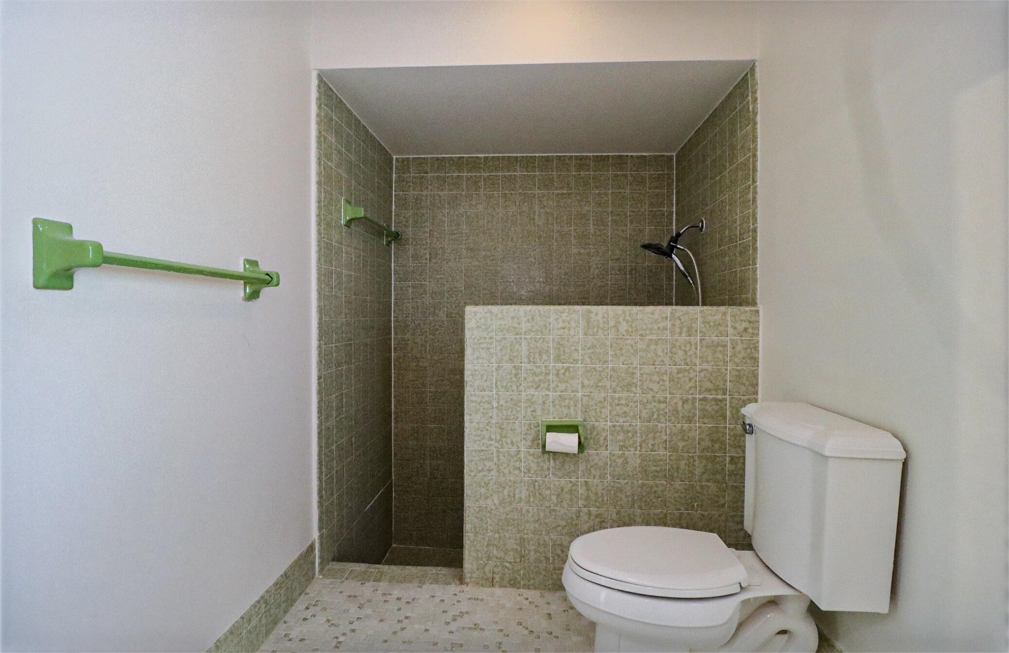 RAMBLEWOOD SOUTH - Residential Lease
