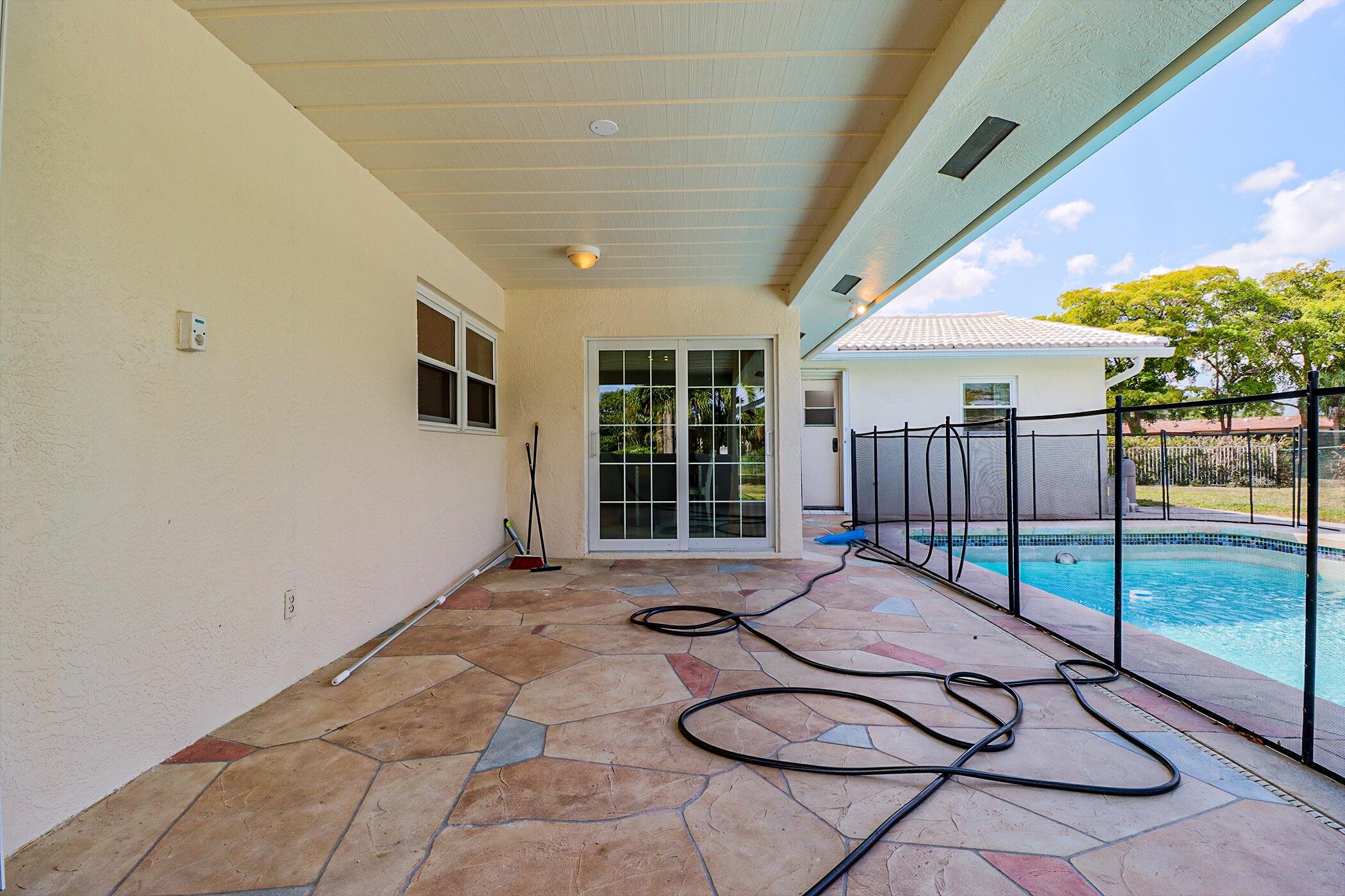 RAMBLEWOOD SOUTH - Residential Lease