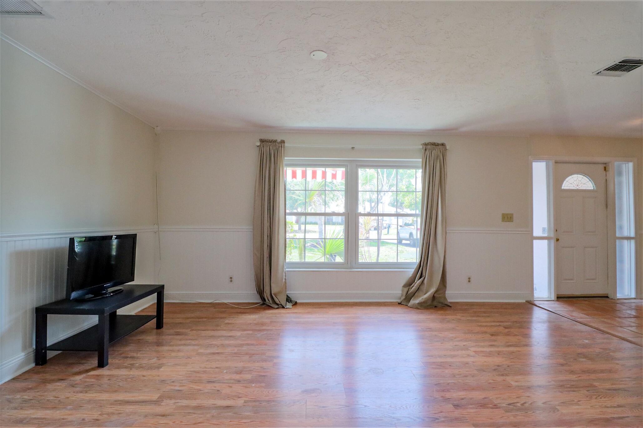 RAMBLEWOOD SOUTH - Residential Lease