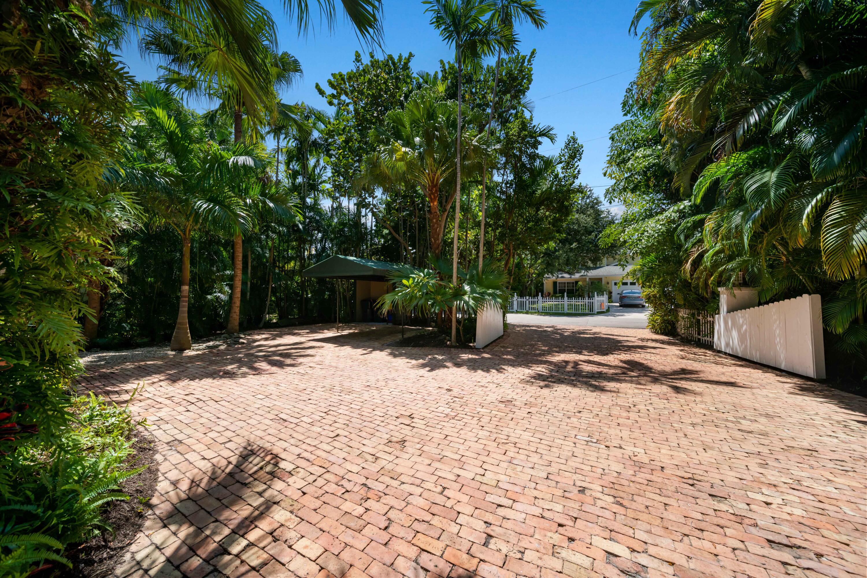 Marina Historic District (Waterfront) - Residential