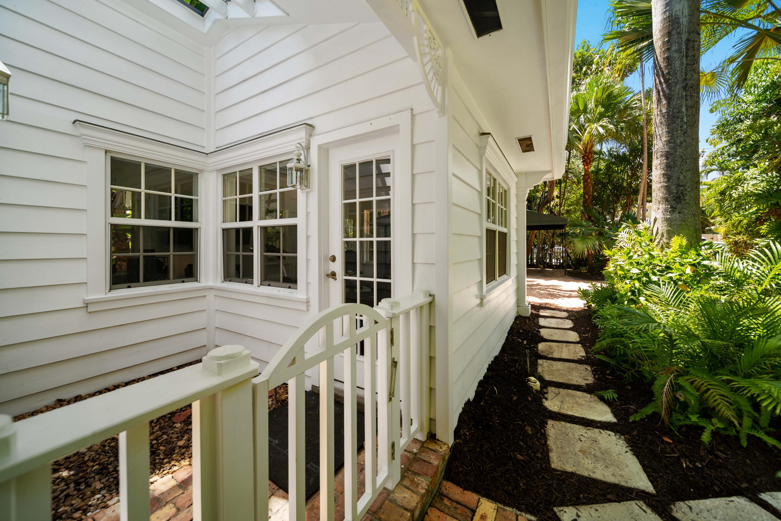 Marina Historic District (Waterfront) - Residential