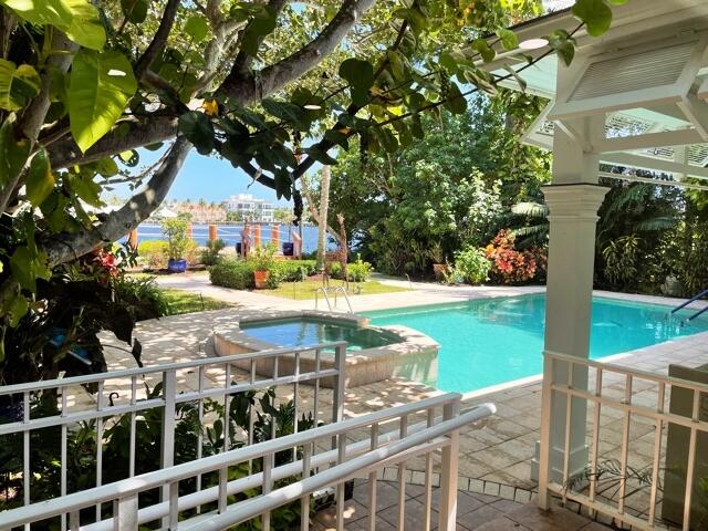 Marina Historic District (Waterfront) - Residential