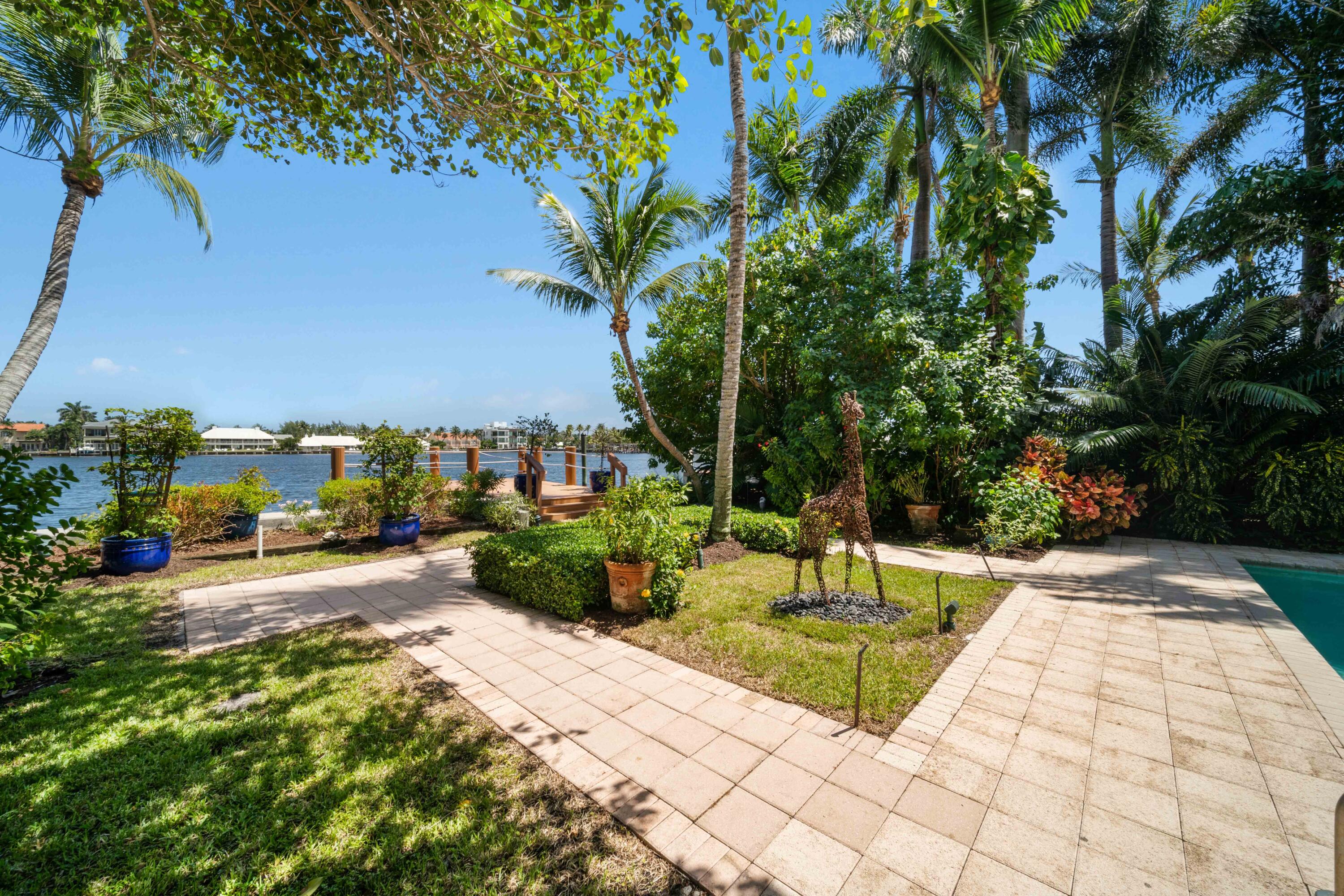 Marina Historic District (Waterfront) - Residential