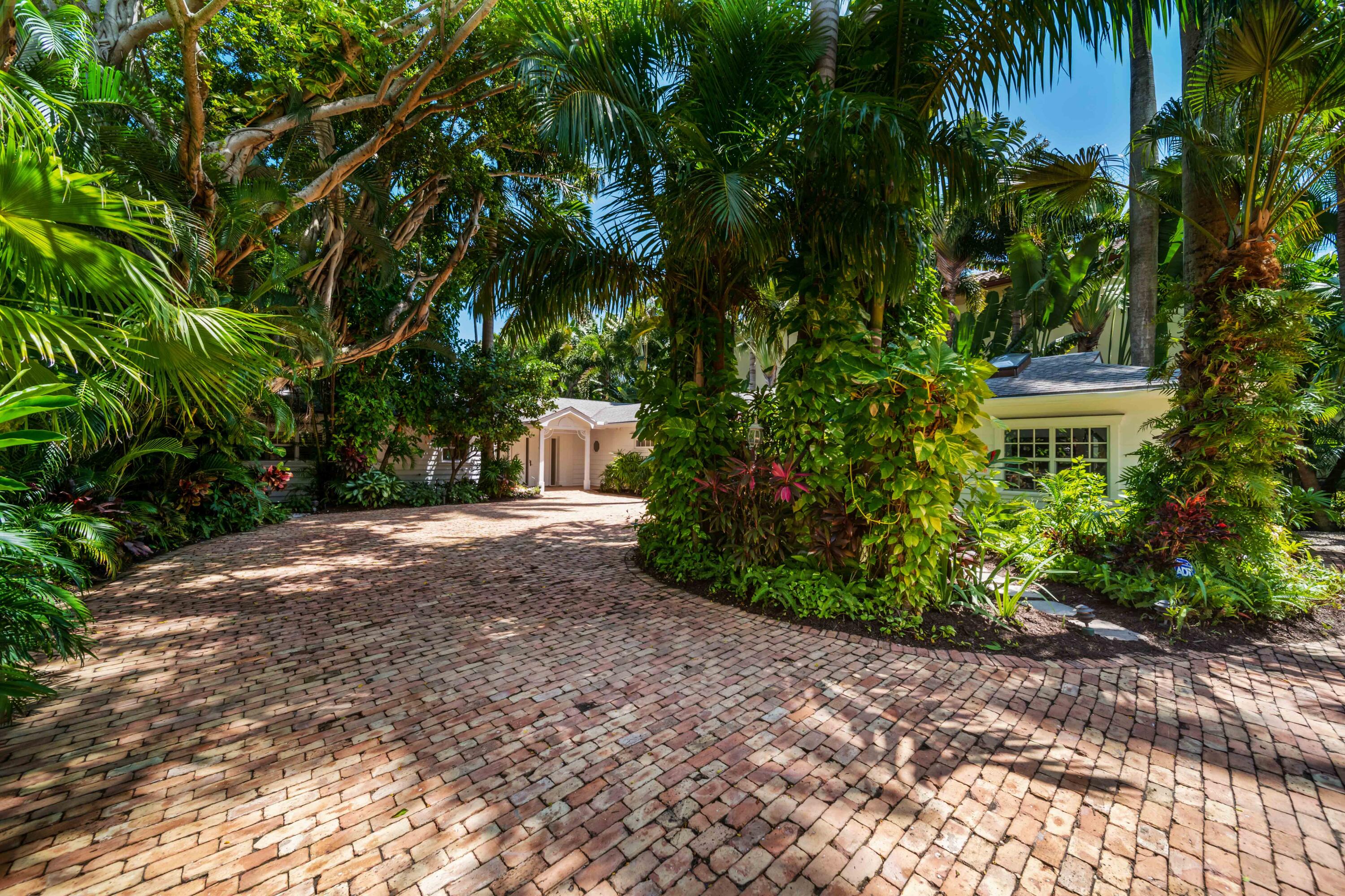 Marina Historic District (Waterfront) - Residential