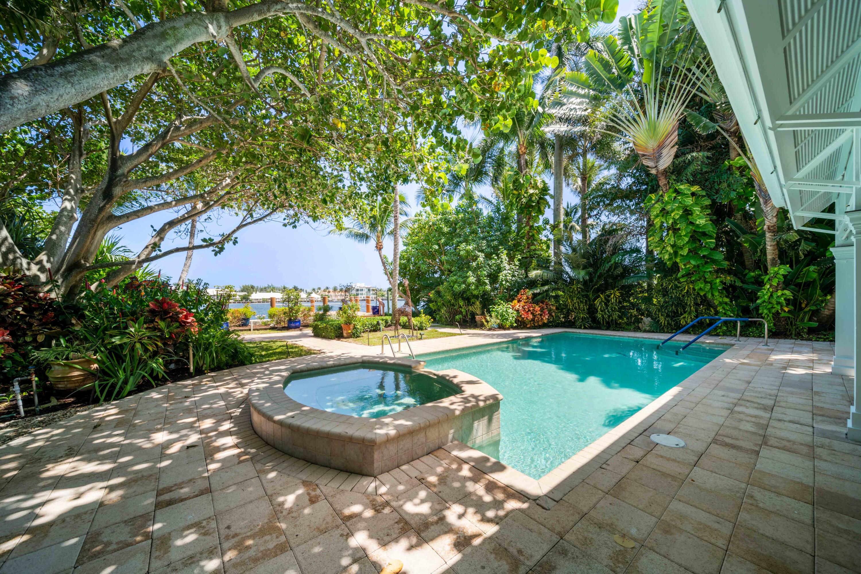 Marina Historic District (Waterfront) - Residential