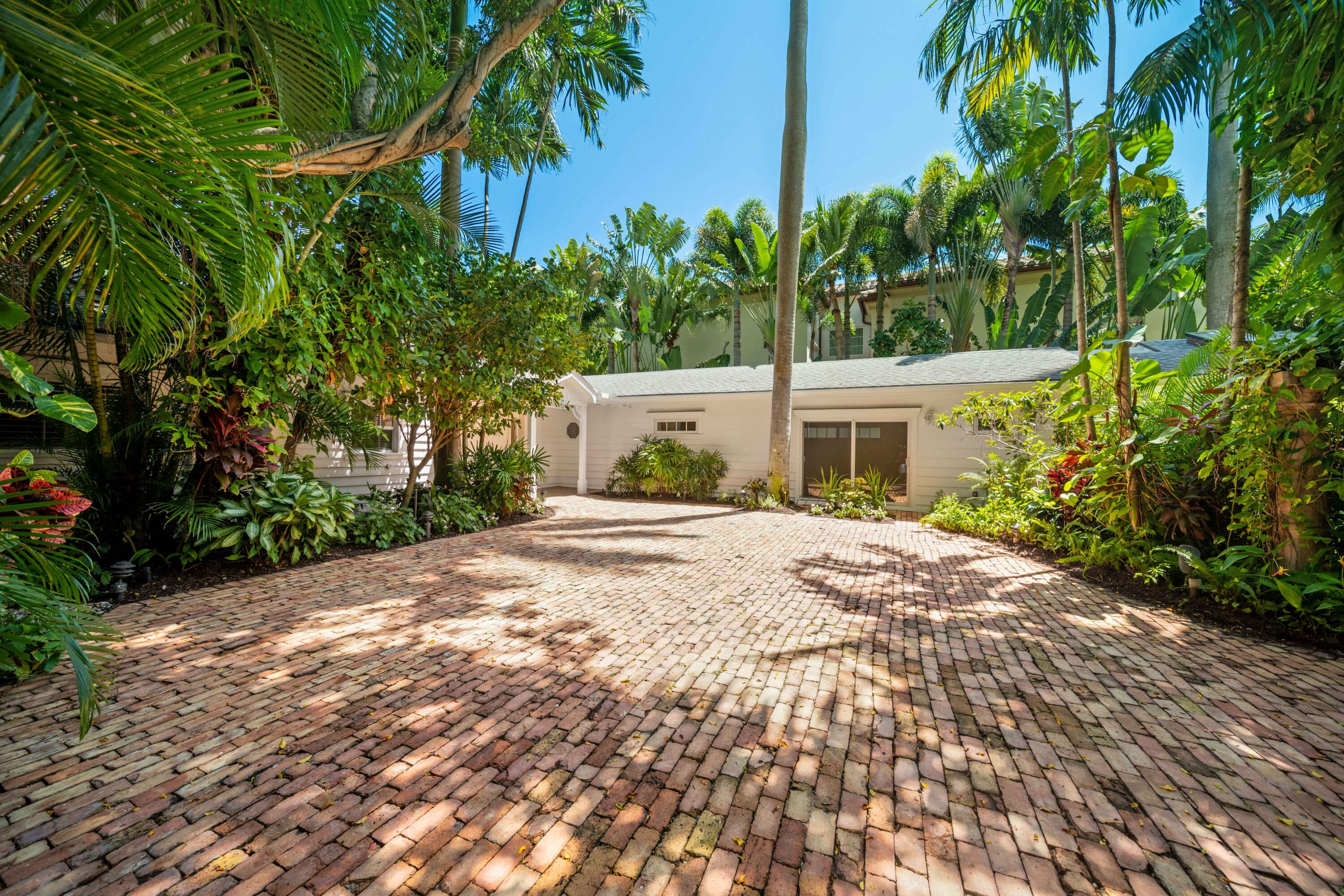 Marina Historic District (Waterfront) - Residential