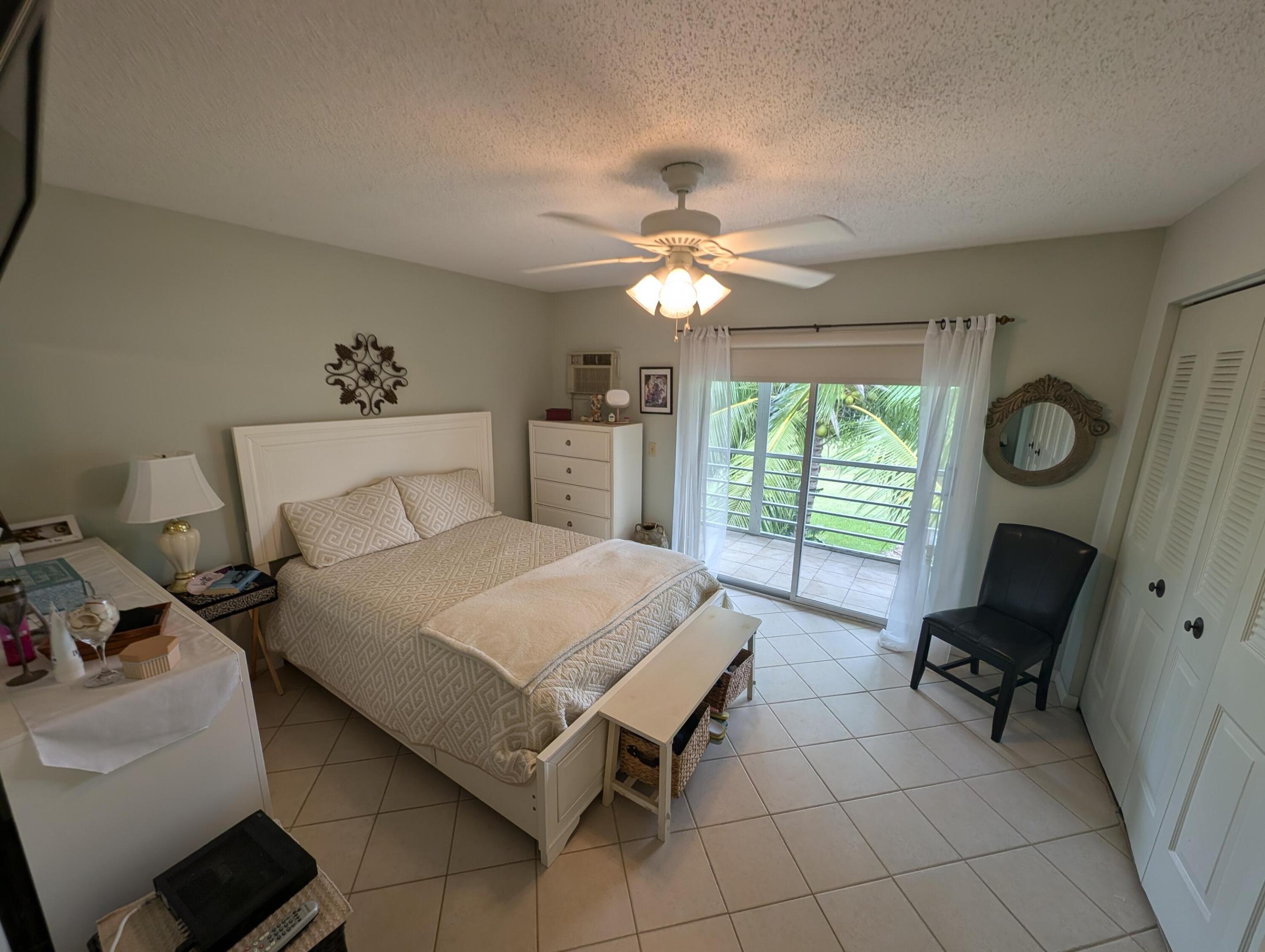 MARKHAM T CONDO - Residential