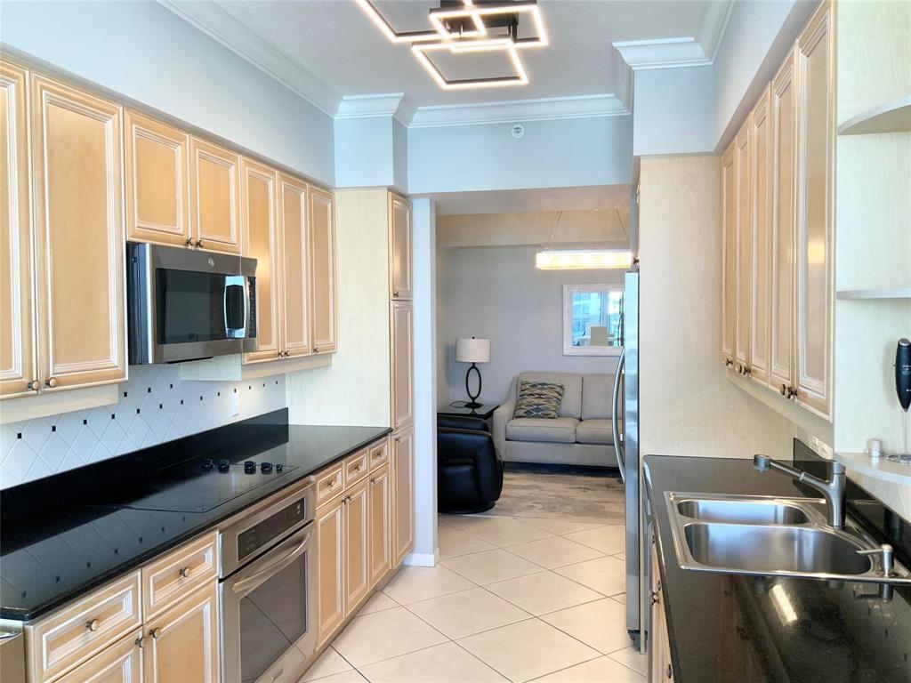 LHERMITAGE I CONDOMINIUM - Residential