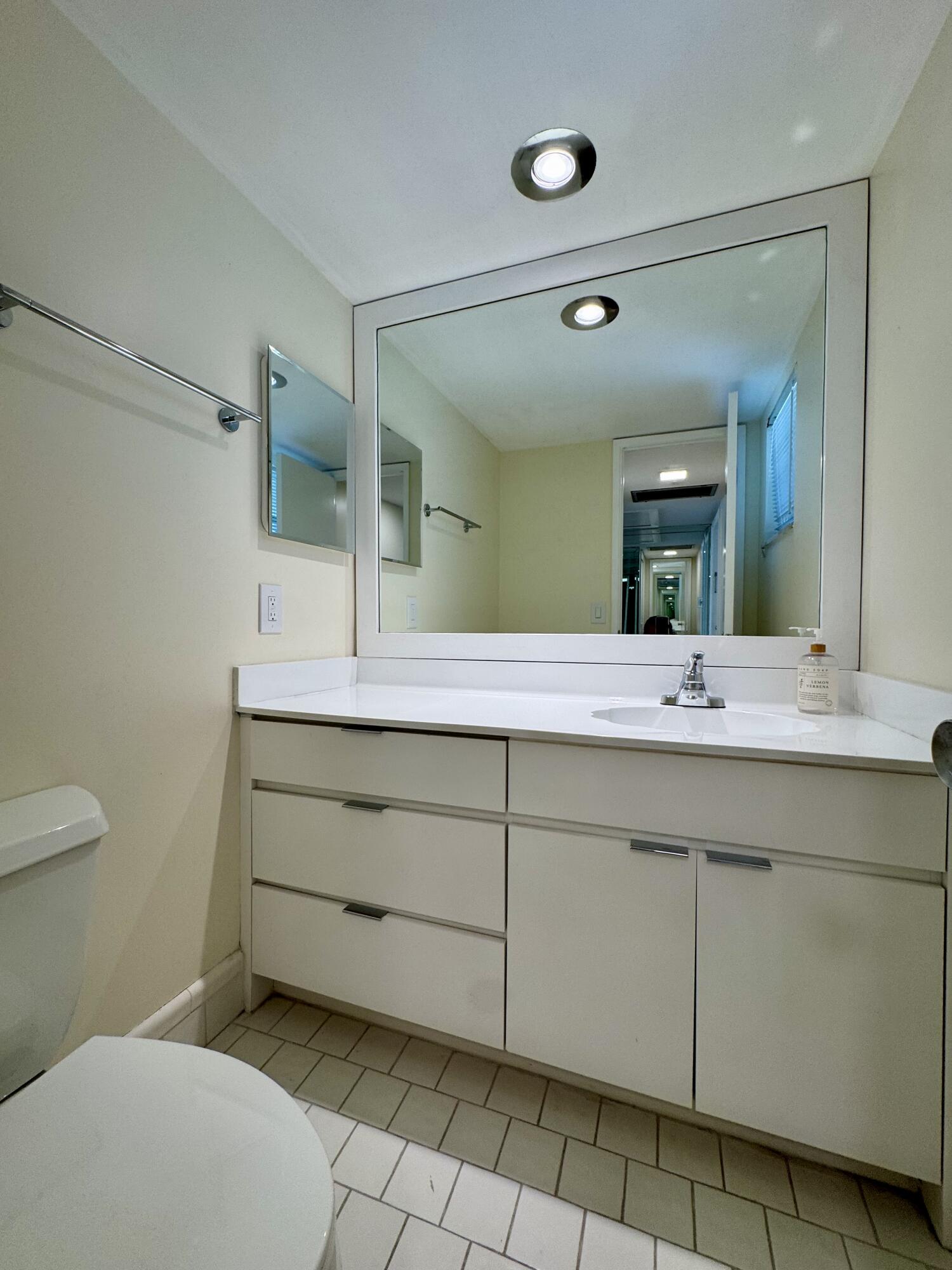 NO 16 PALM-AIRE COUNTRY CLUB - Residential