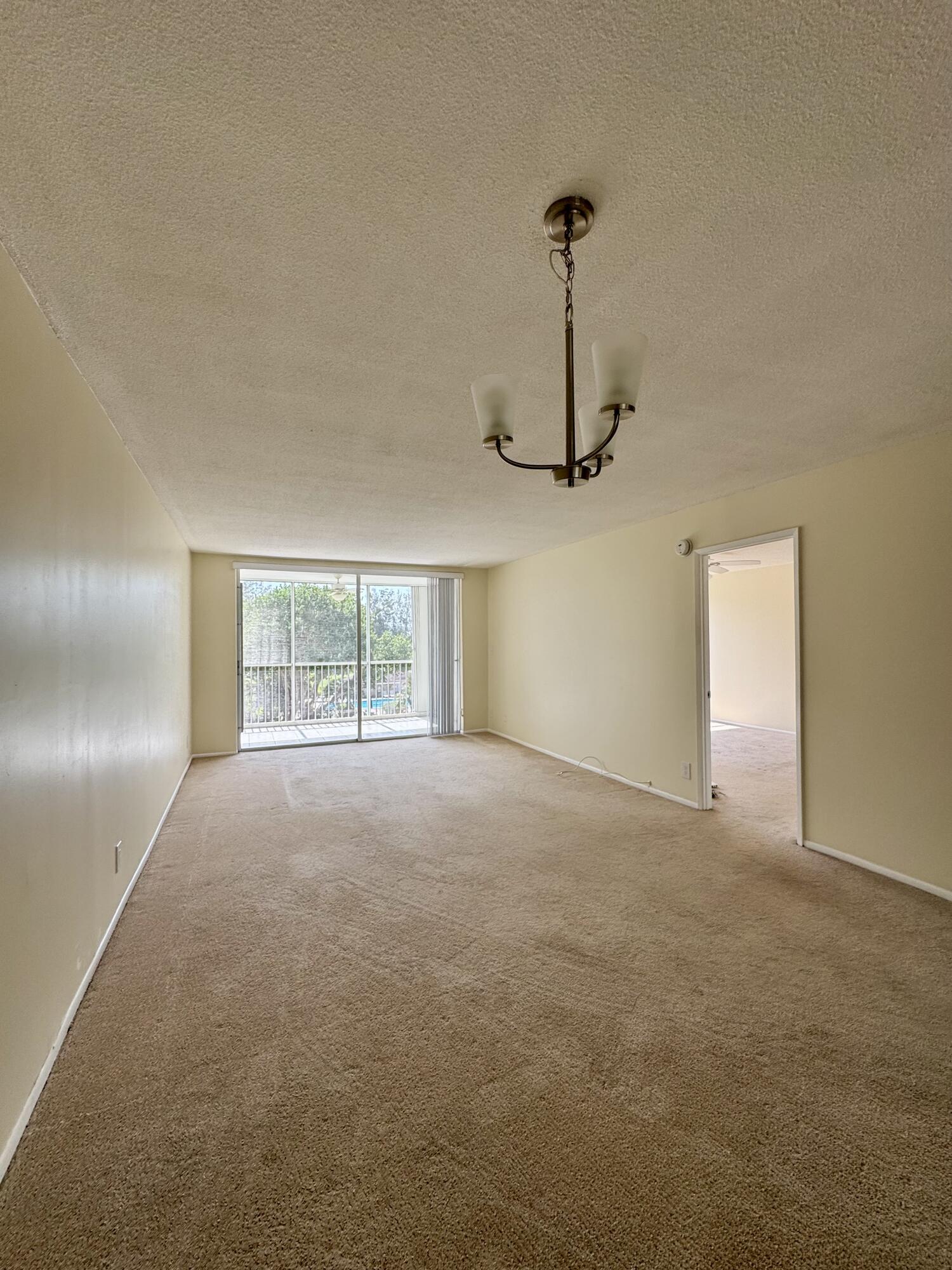 NO 16 PALM-AIRE COUNTRY CLUB - Residential
