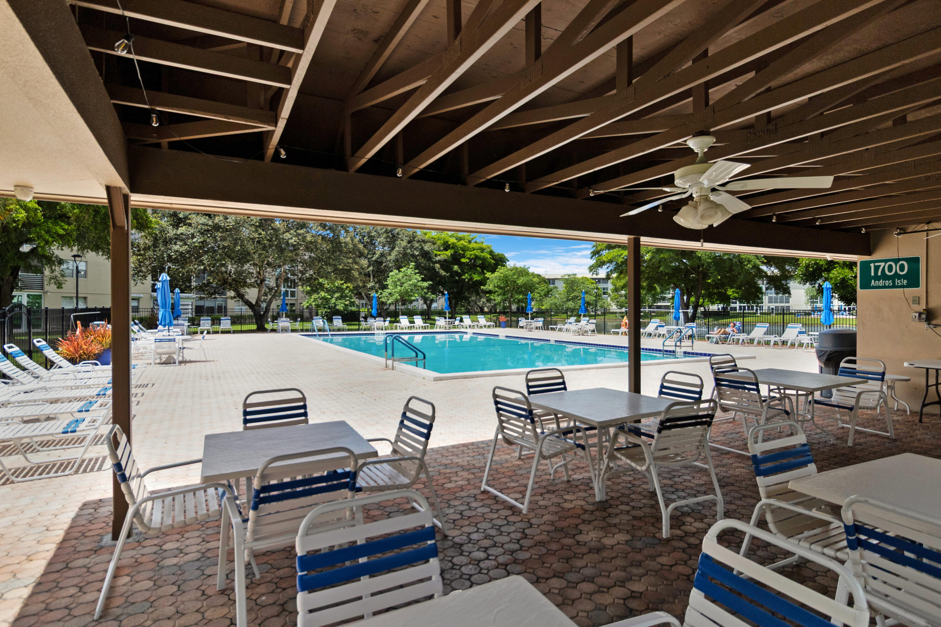 WYNMOOR VILLAGE ANDROS - Residential