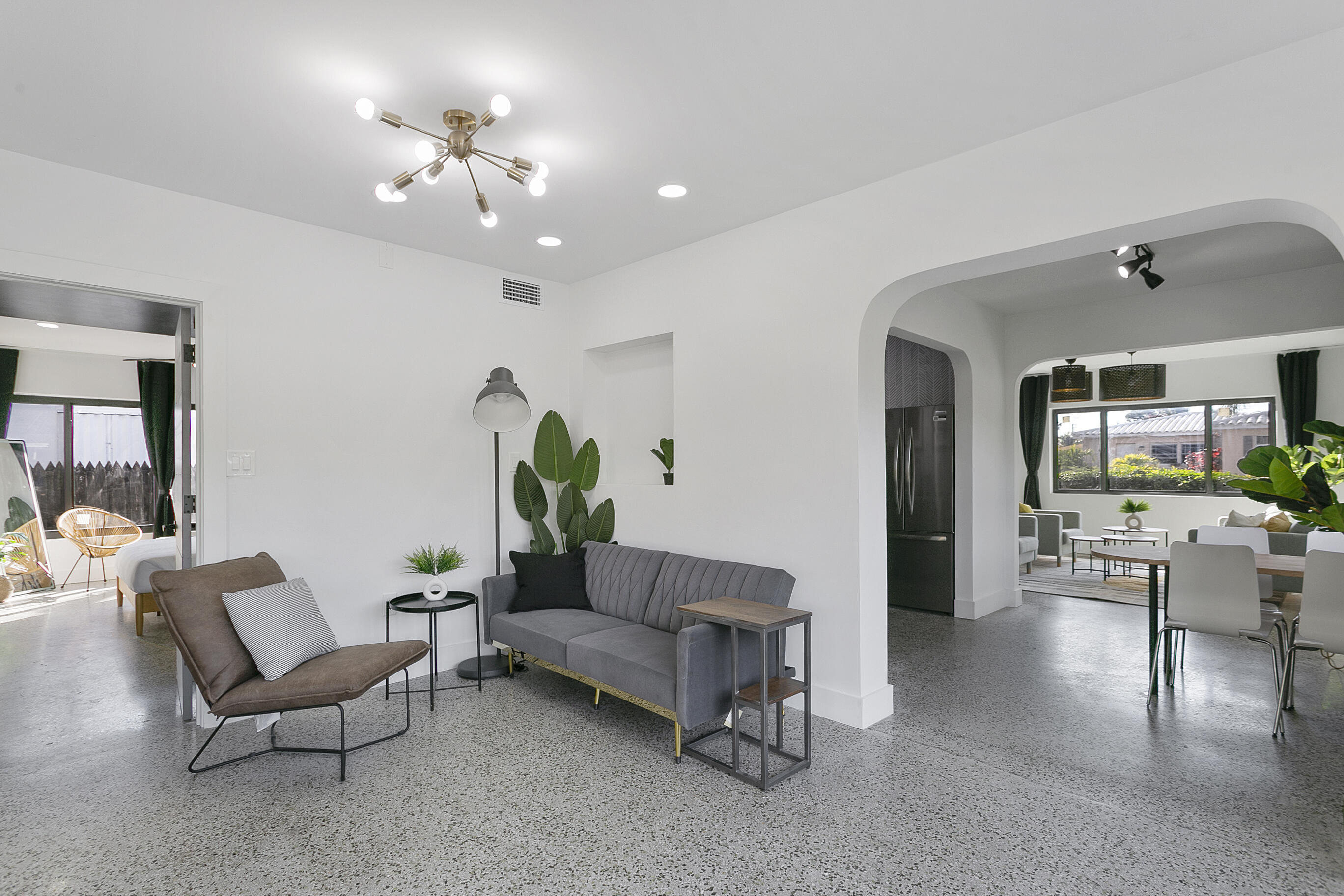 OAKLAND PARK SECOND ADD - Residential Income