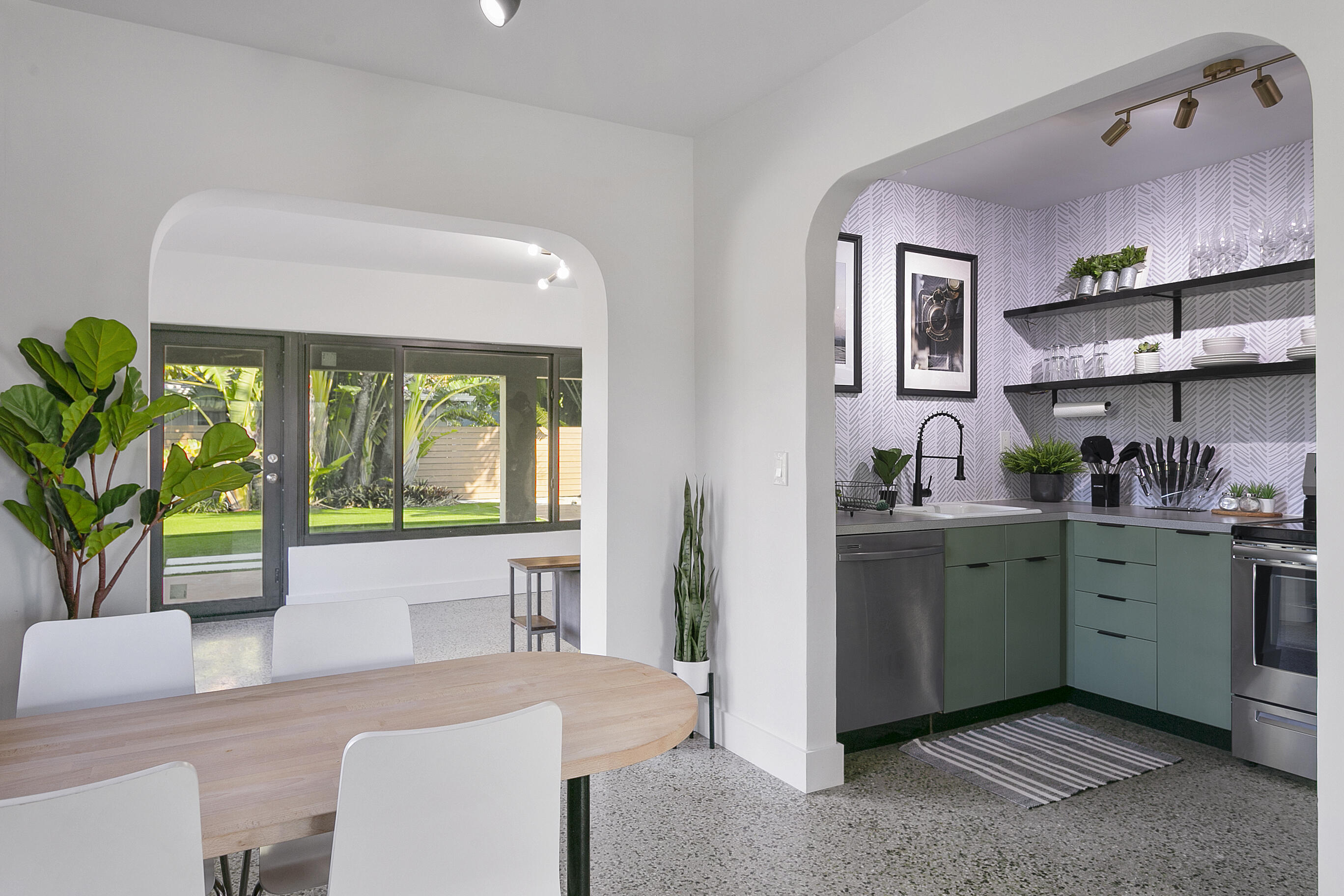 OAKLAND PARK SECOND ADD - Residential Income