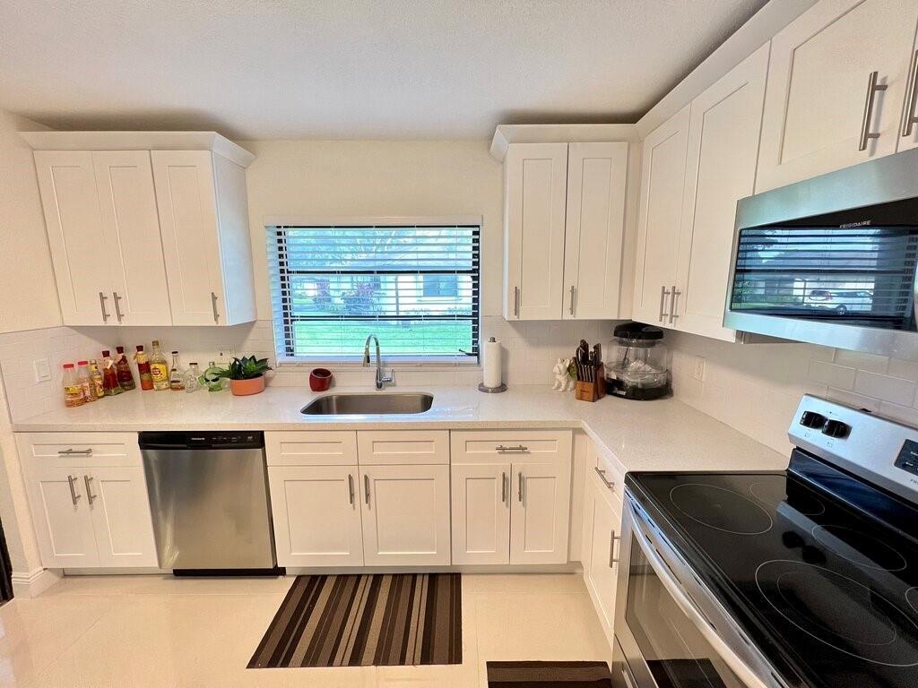 GREENTREE VILLAS CONDO - Residential