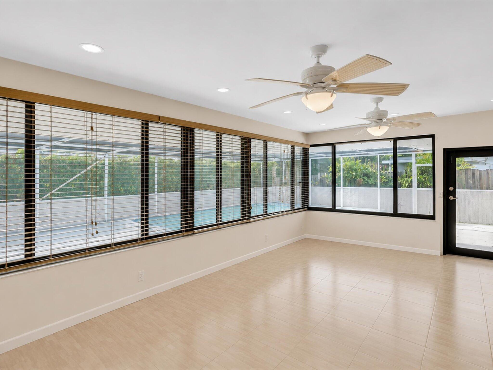 GREYKNOLL ESTATES - Residential
