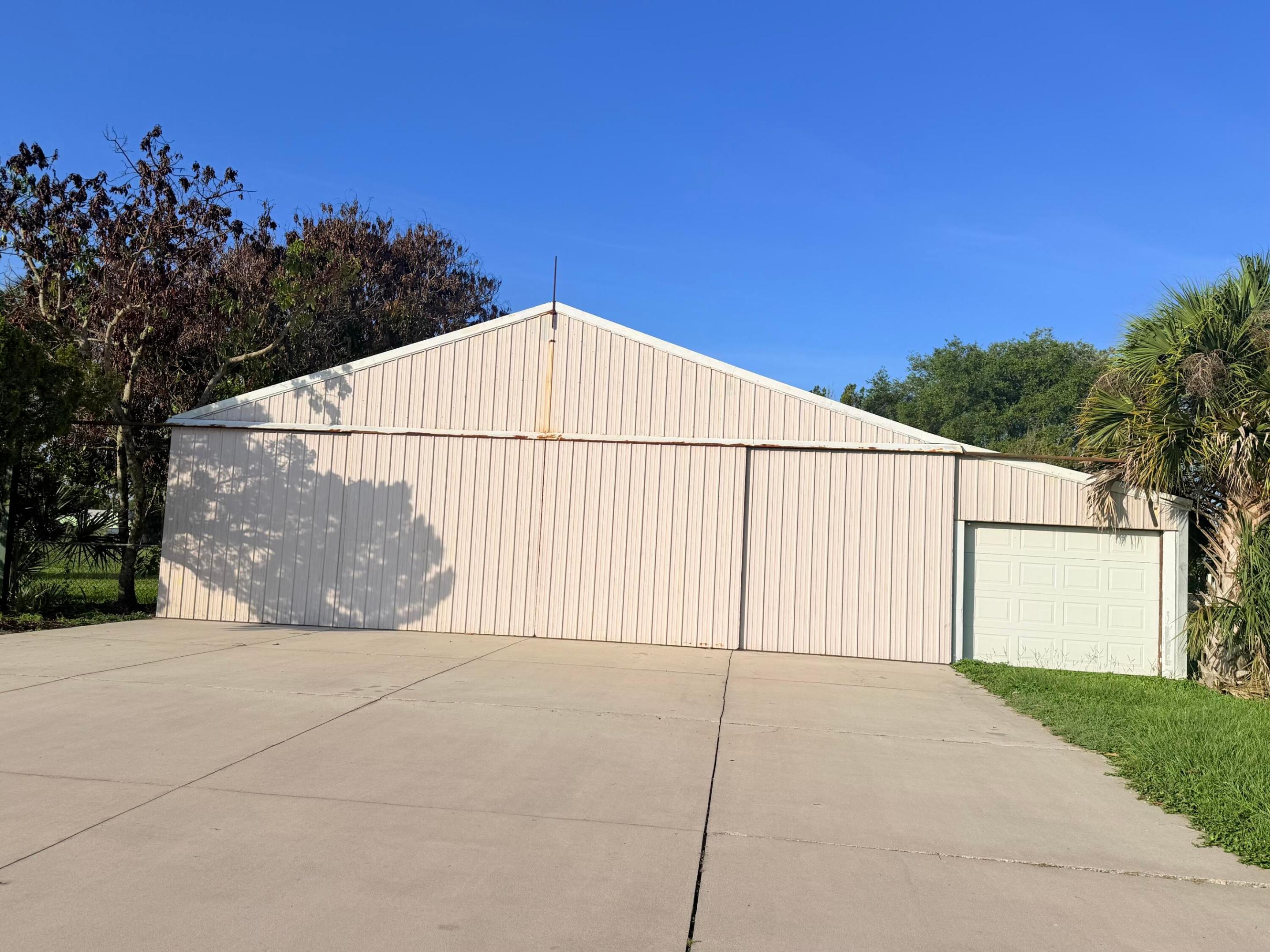 RIVER OAK ACRES - Residential