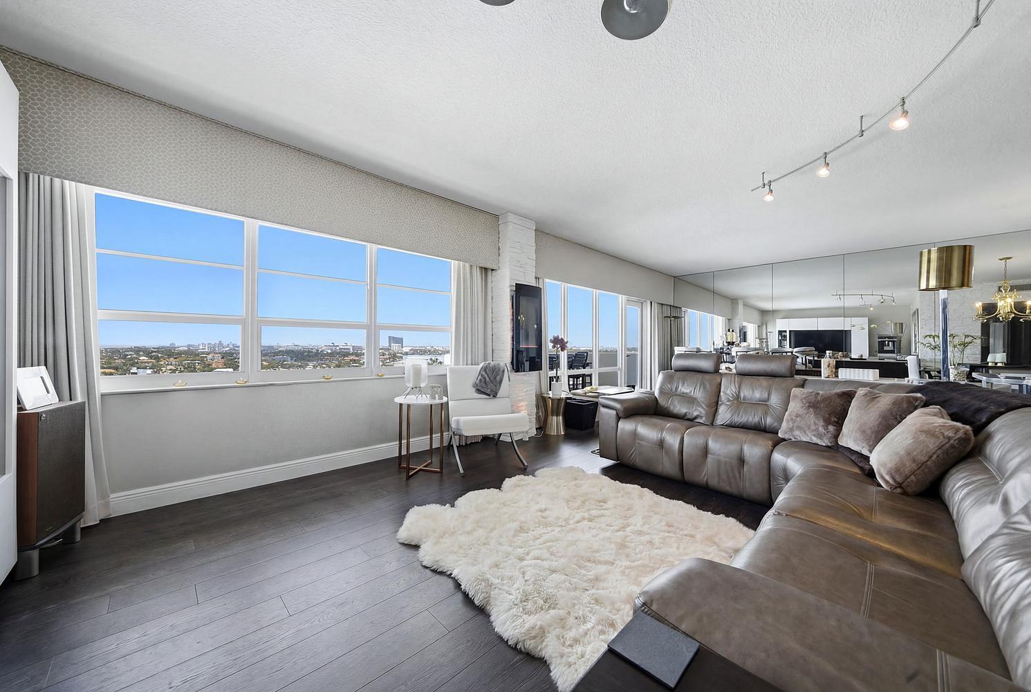 ESSEX TOWER CONDO - Residential
