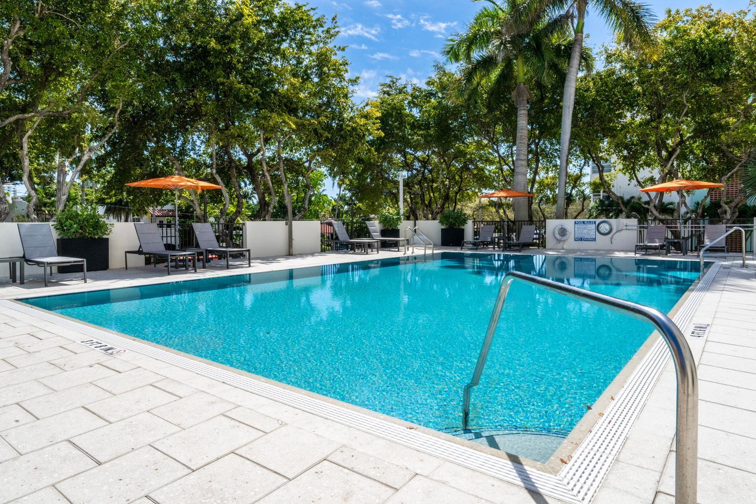 ESSEX TOWER CONDO - Residential