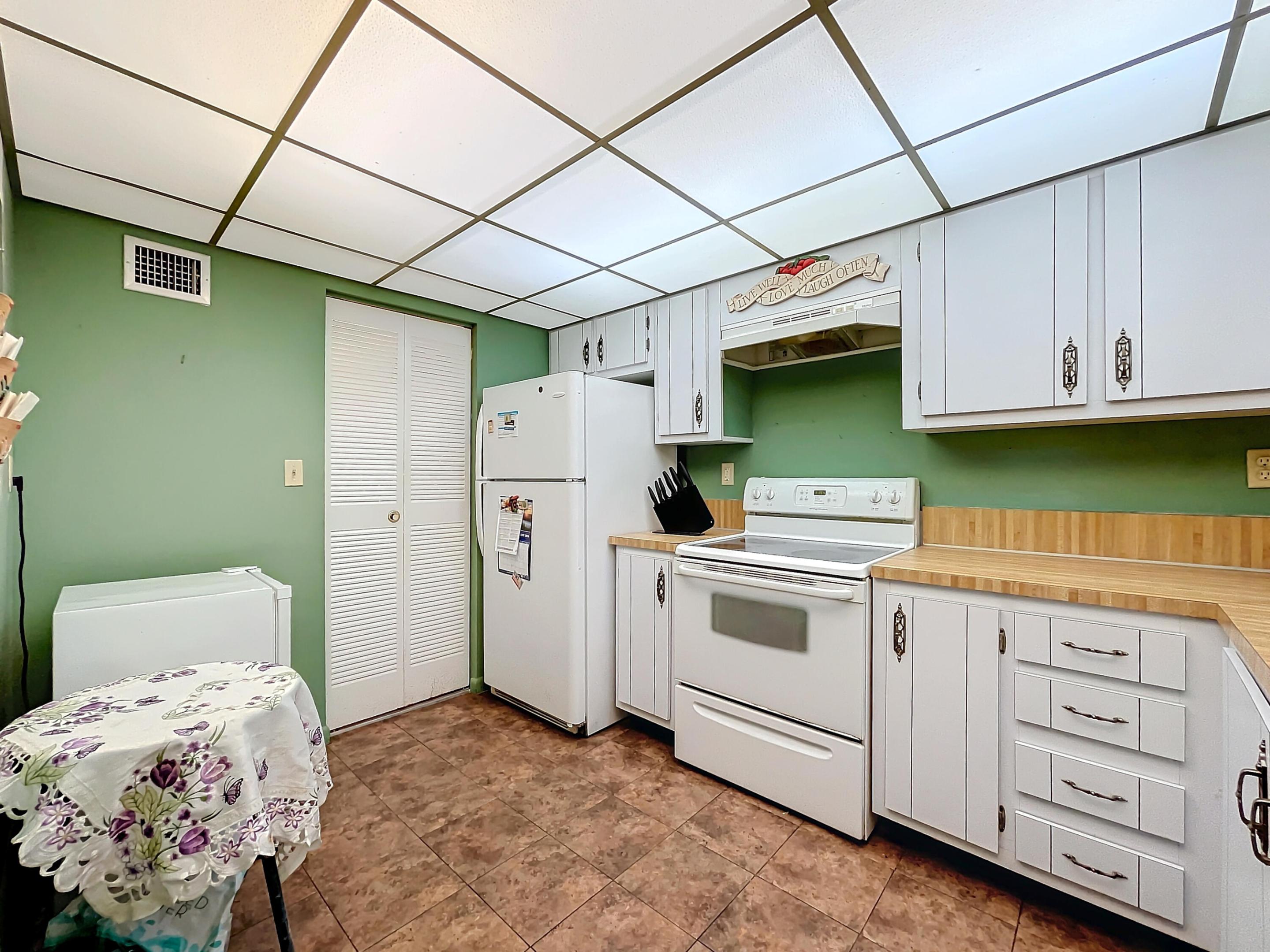 GREENS OF INVERRARY PHASE I - Residential