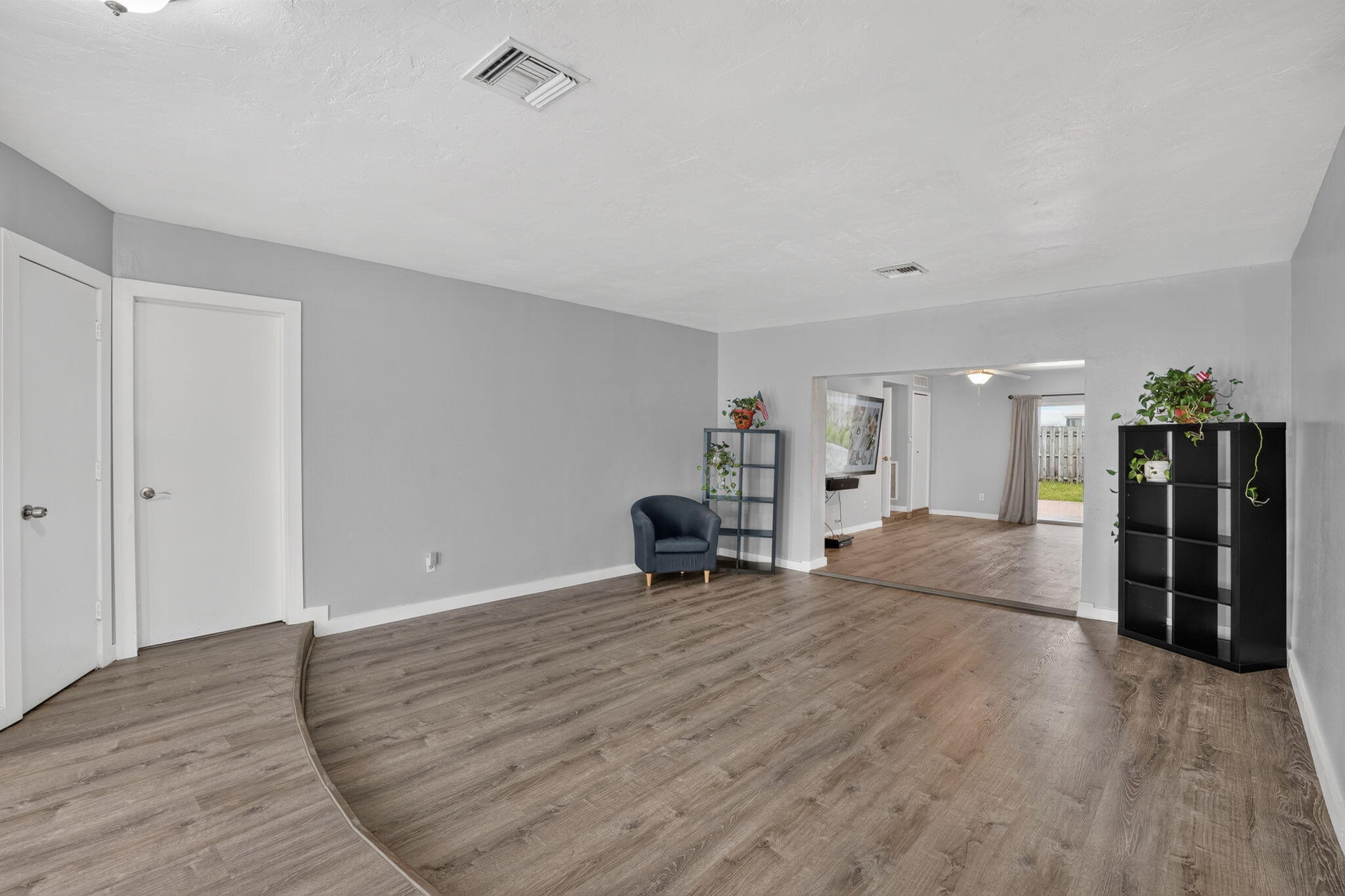 EDGEFIELD 1ST SEC - Residential