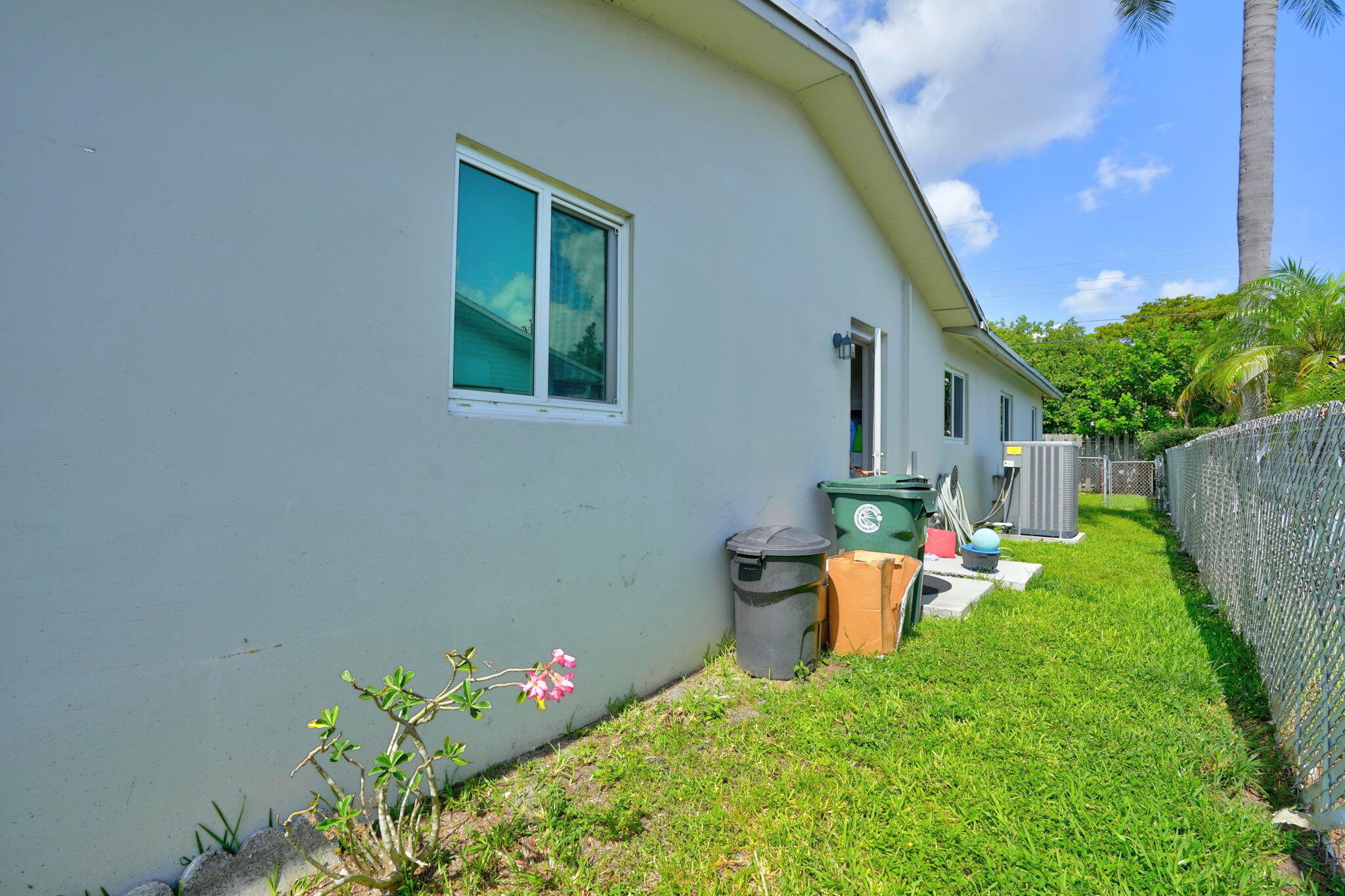 EDGEFIELD 1ST SEC - Residential