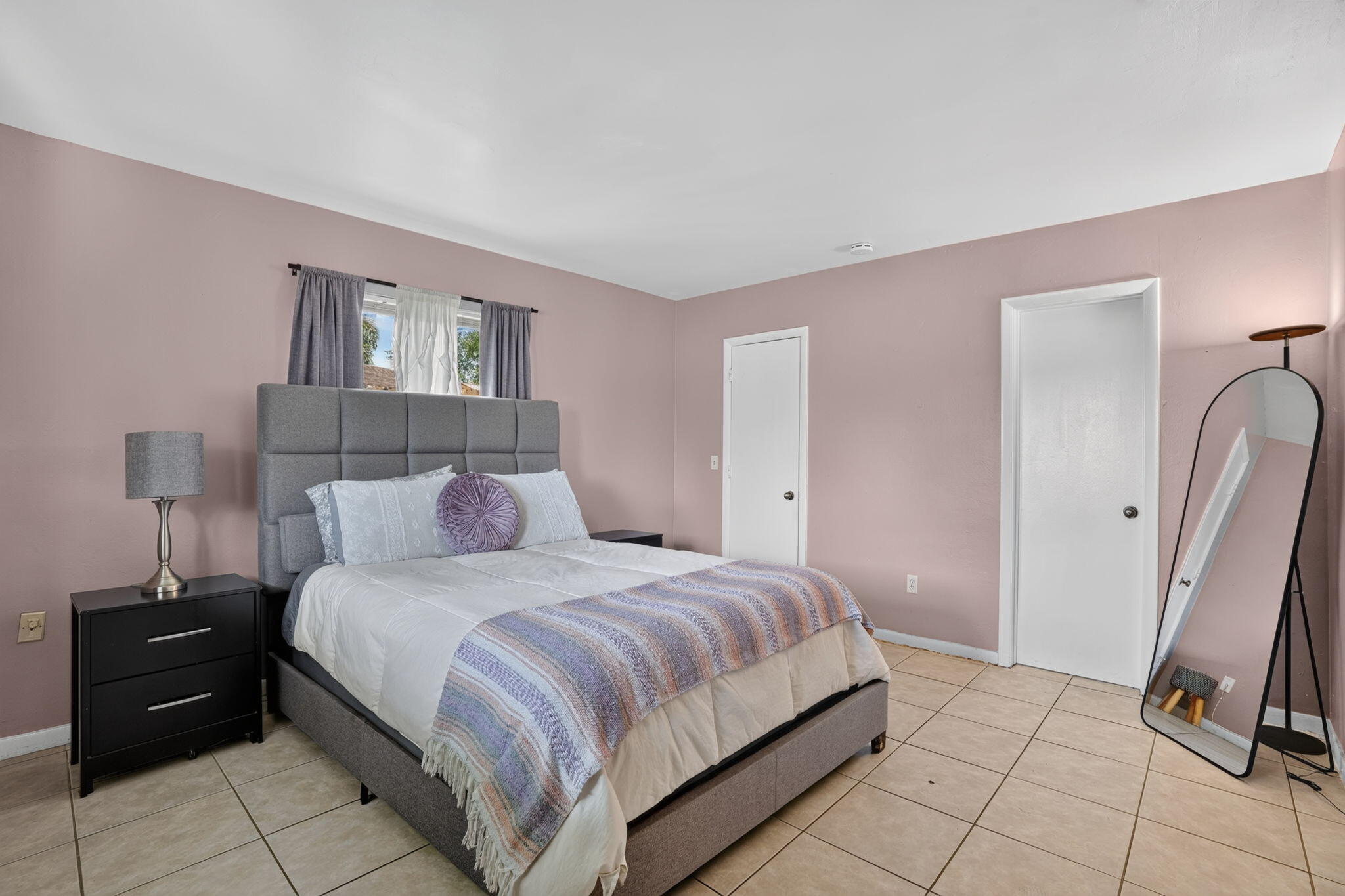 EDGEFIELD 1ST SEC - Residential