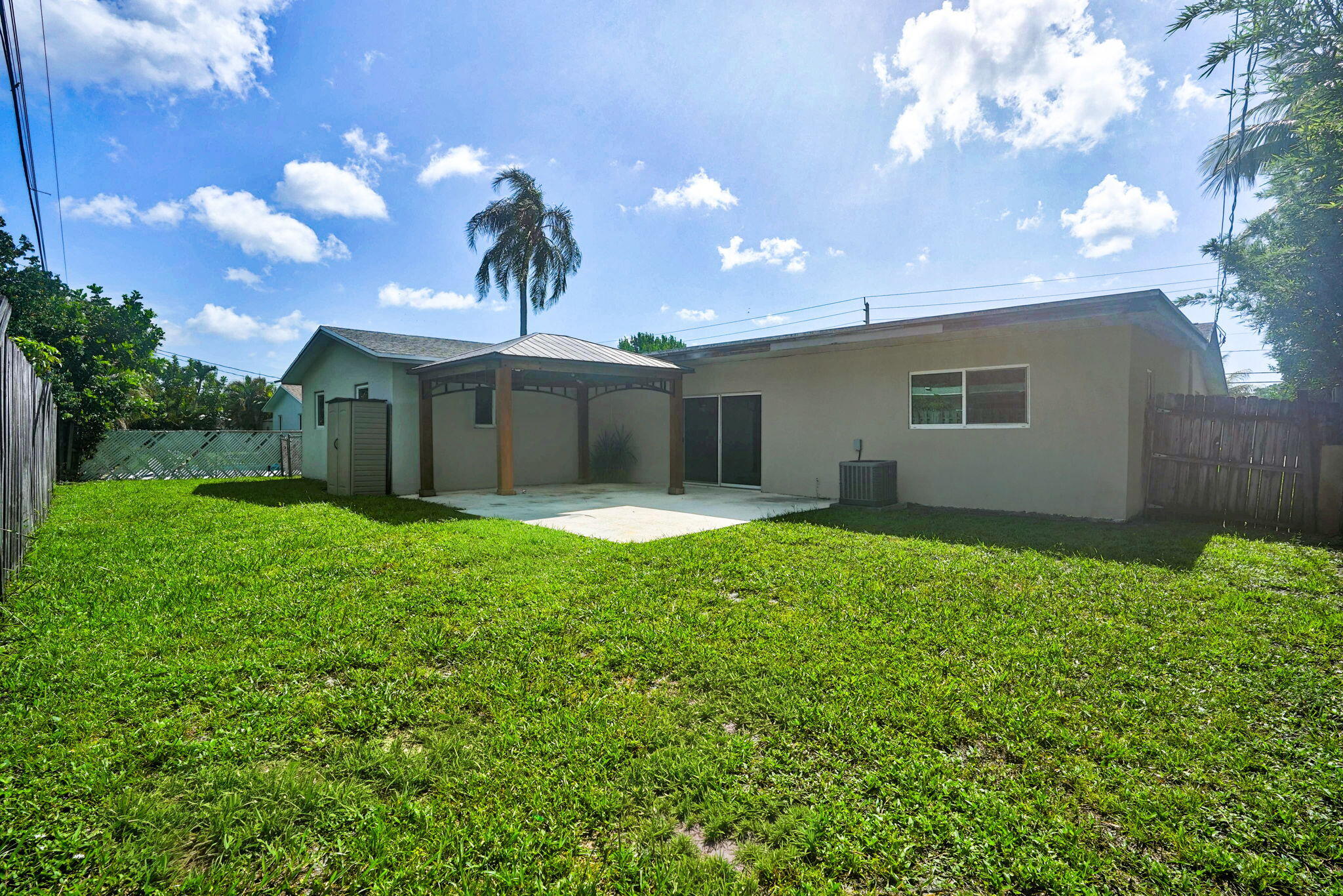 EDGEFIELD 1ST SEC - Residential