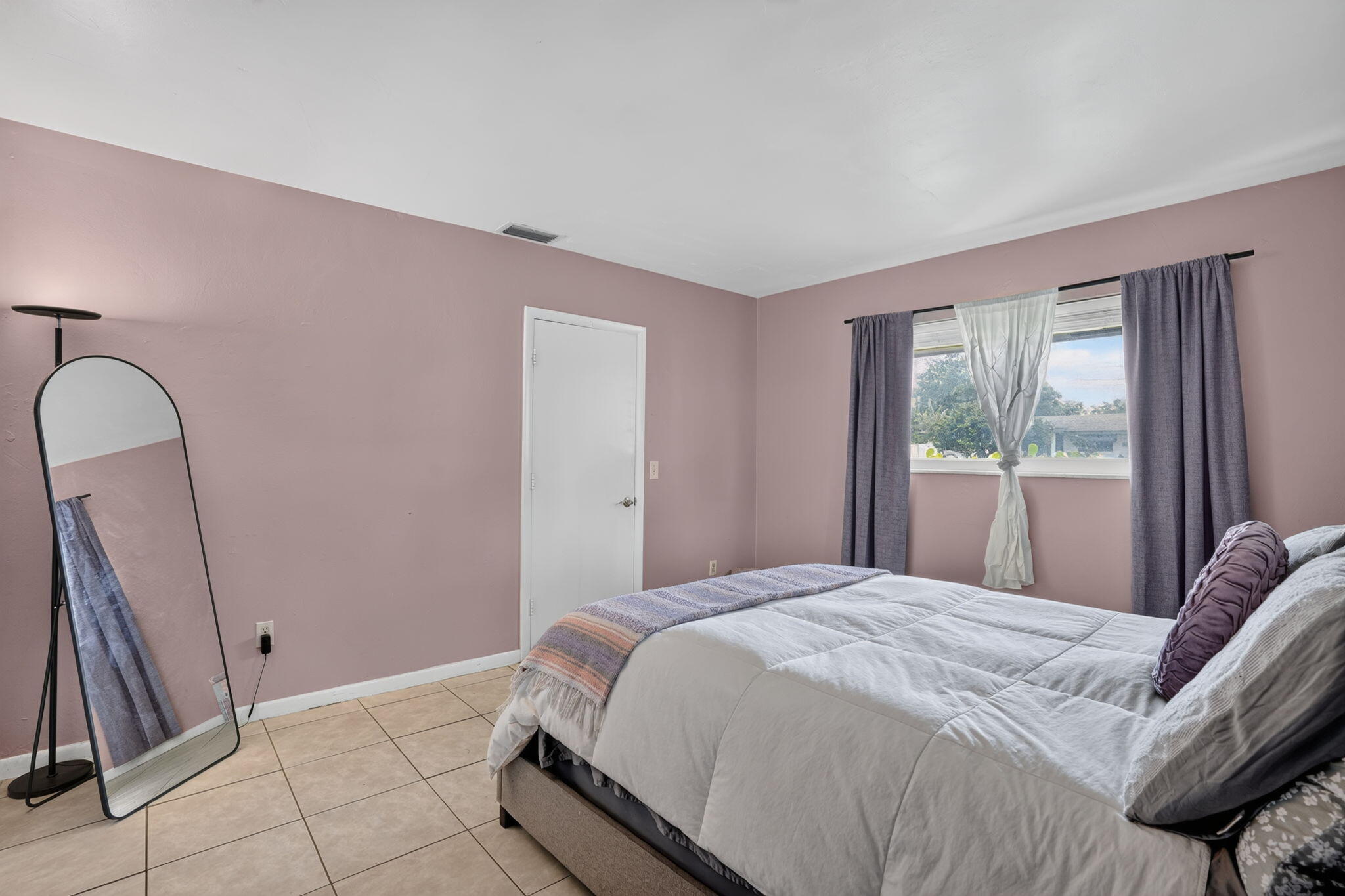EDGEFIELD 1ST SEC - Residential