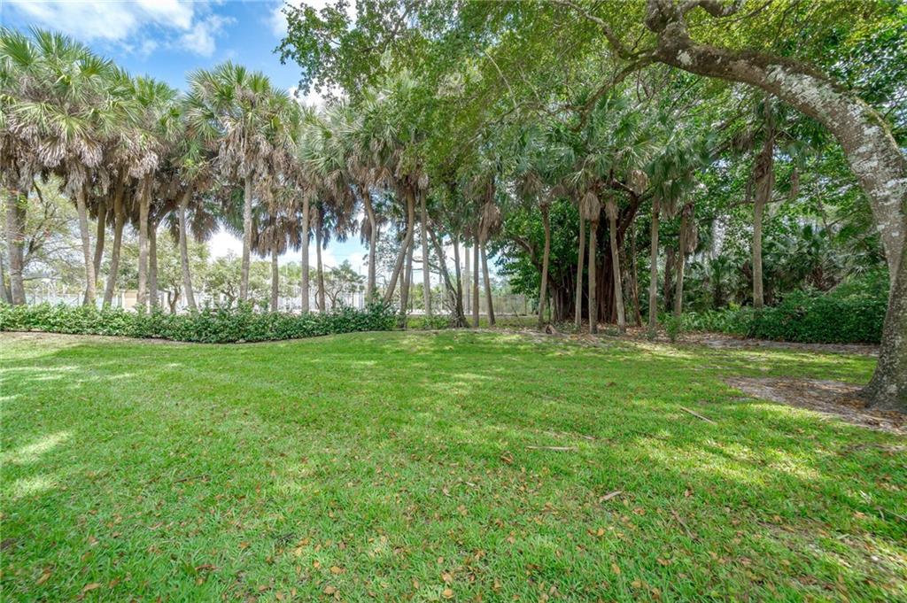 Baywood Village II - Residential