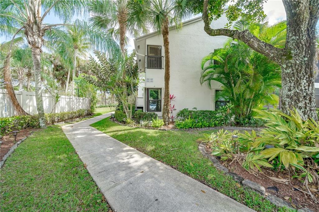 Baywood Village II - Residential