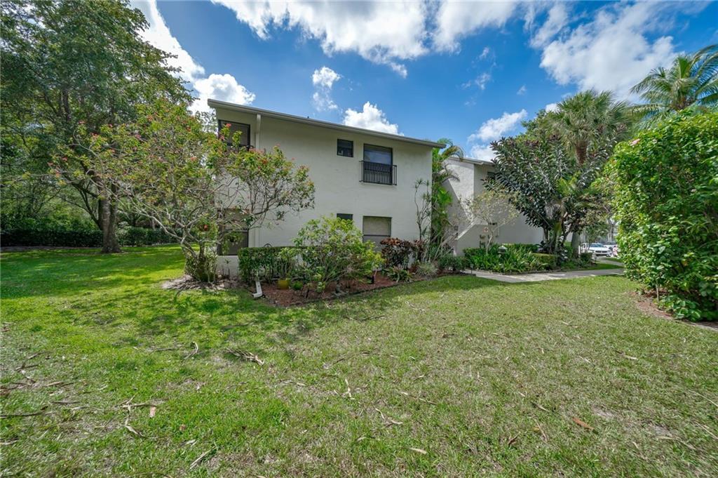 Baywood Village II - Residential