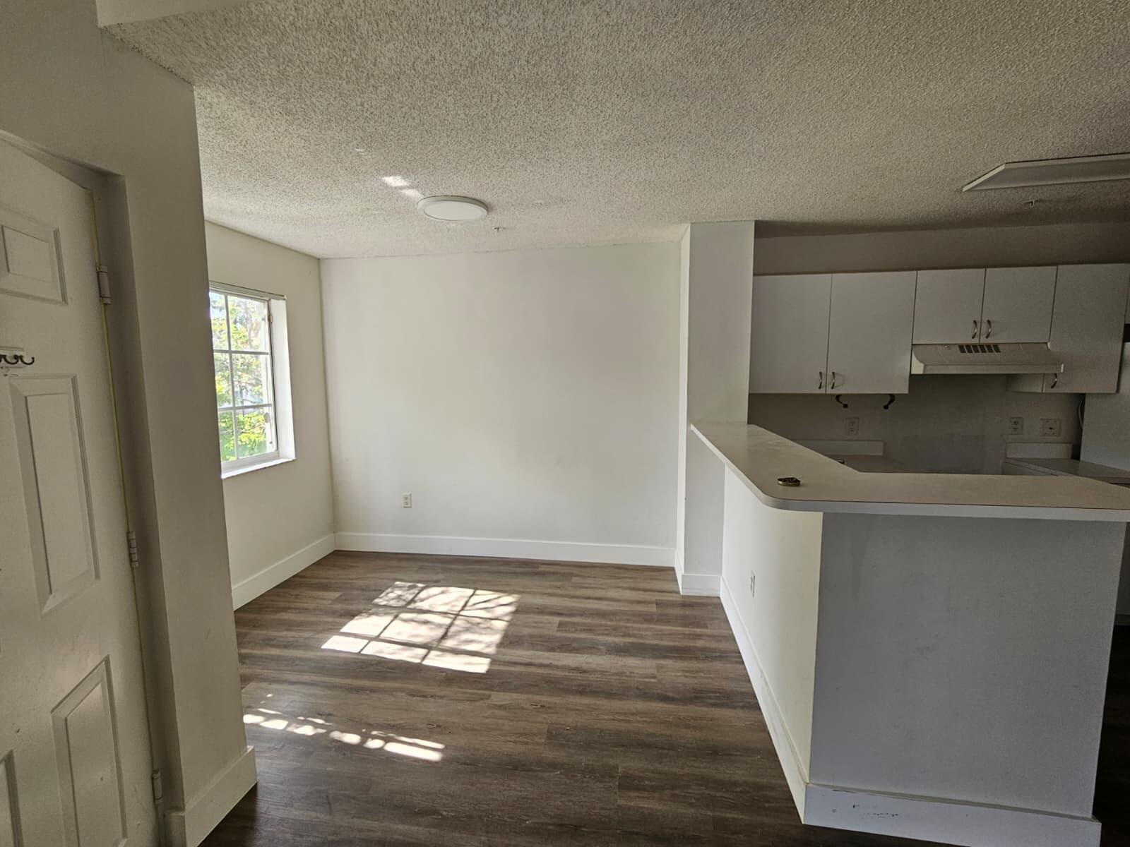 ST ANDREWS CONDOMINIUM - Residential Lease