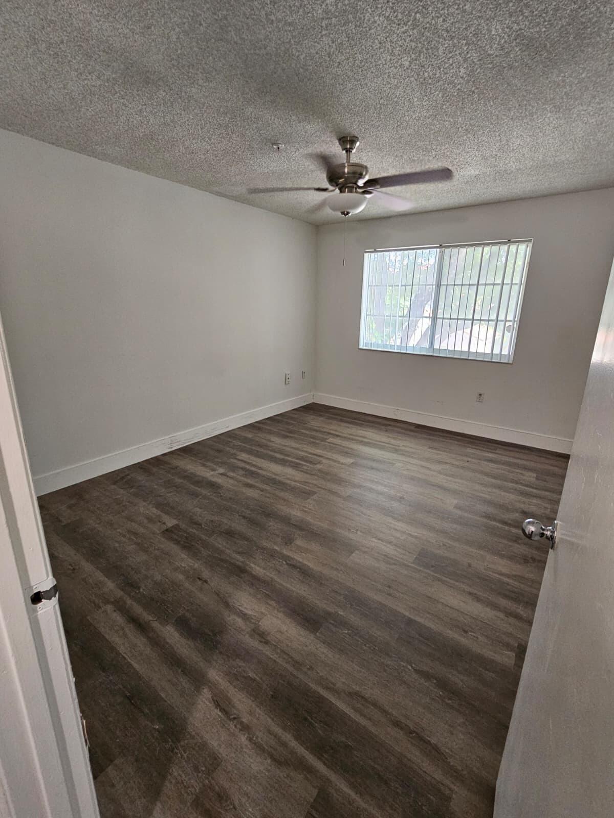 ST ANDREWS CONDOMINIUM - Residential Lease