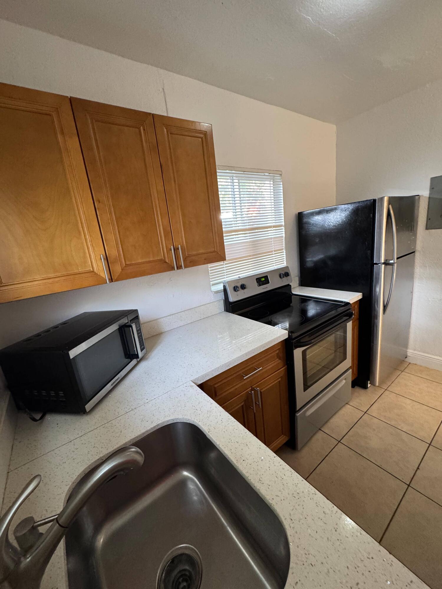 FLORAL HEIGHTS - Residential Lease