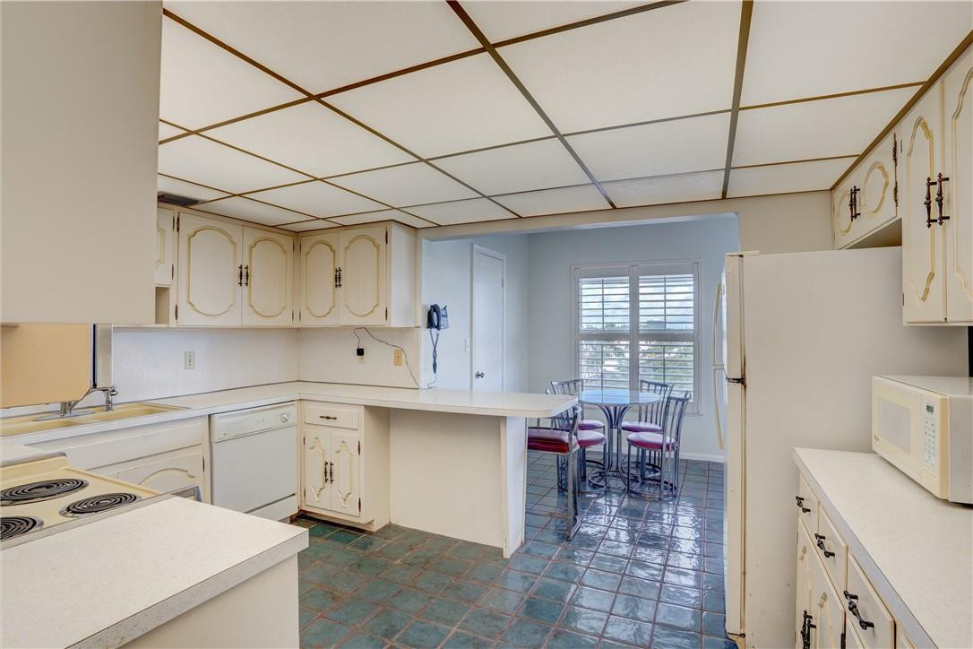 Royal Lauderdale Landings - Residential