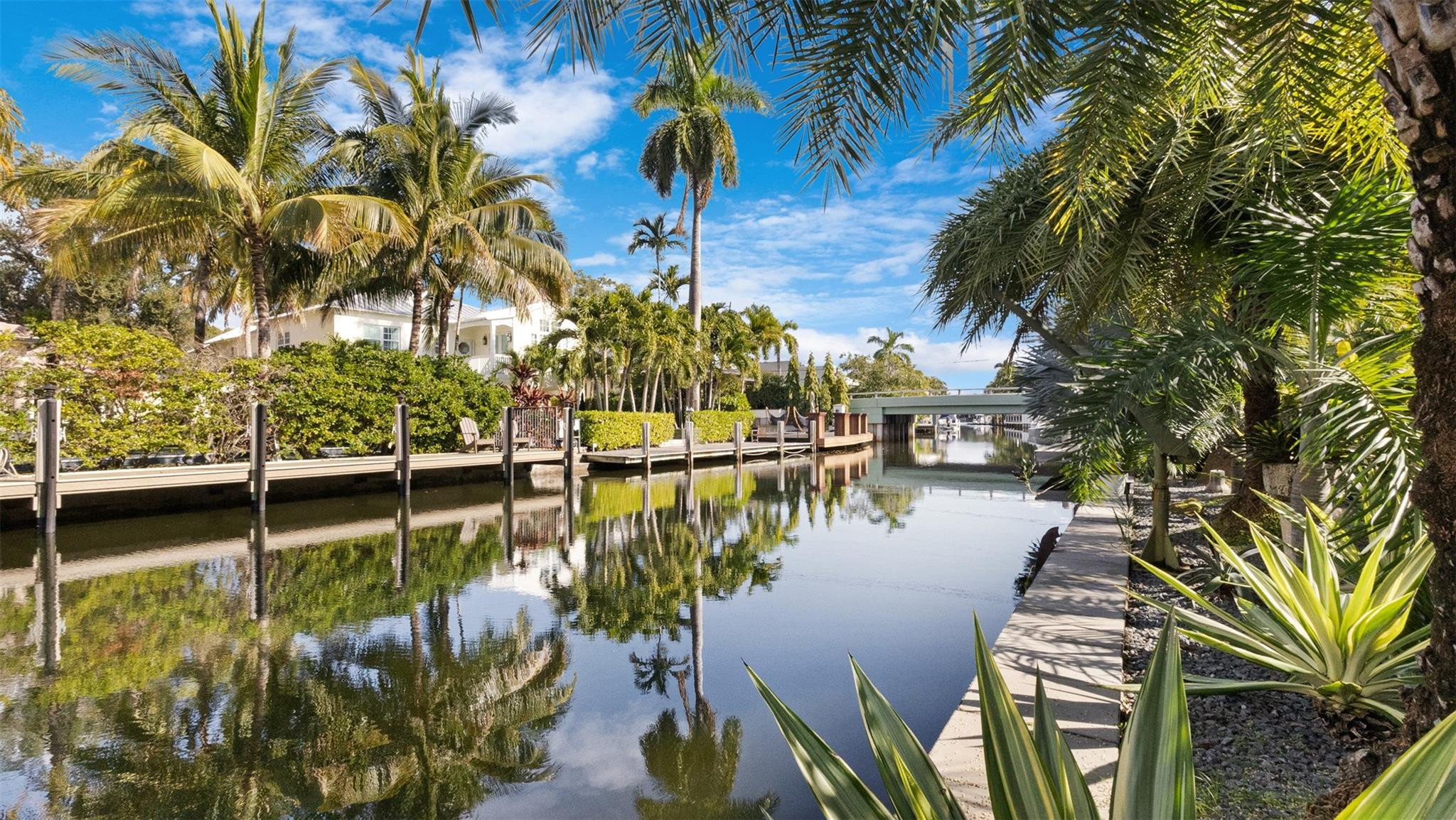 RIO VISTA ISLES - Residential