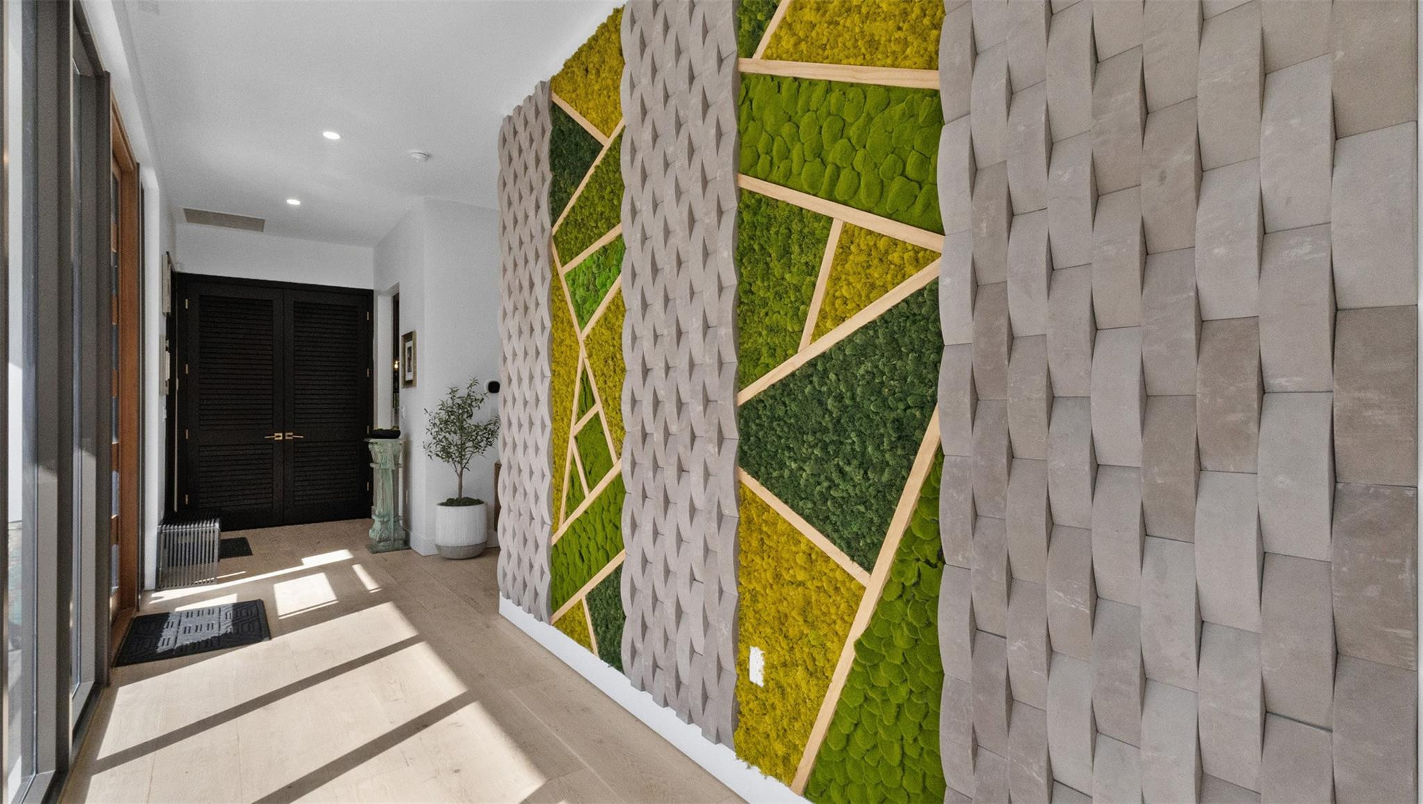 RIO VISTA ISLES - Residential